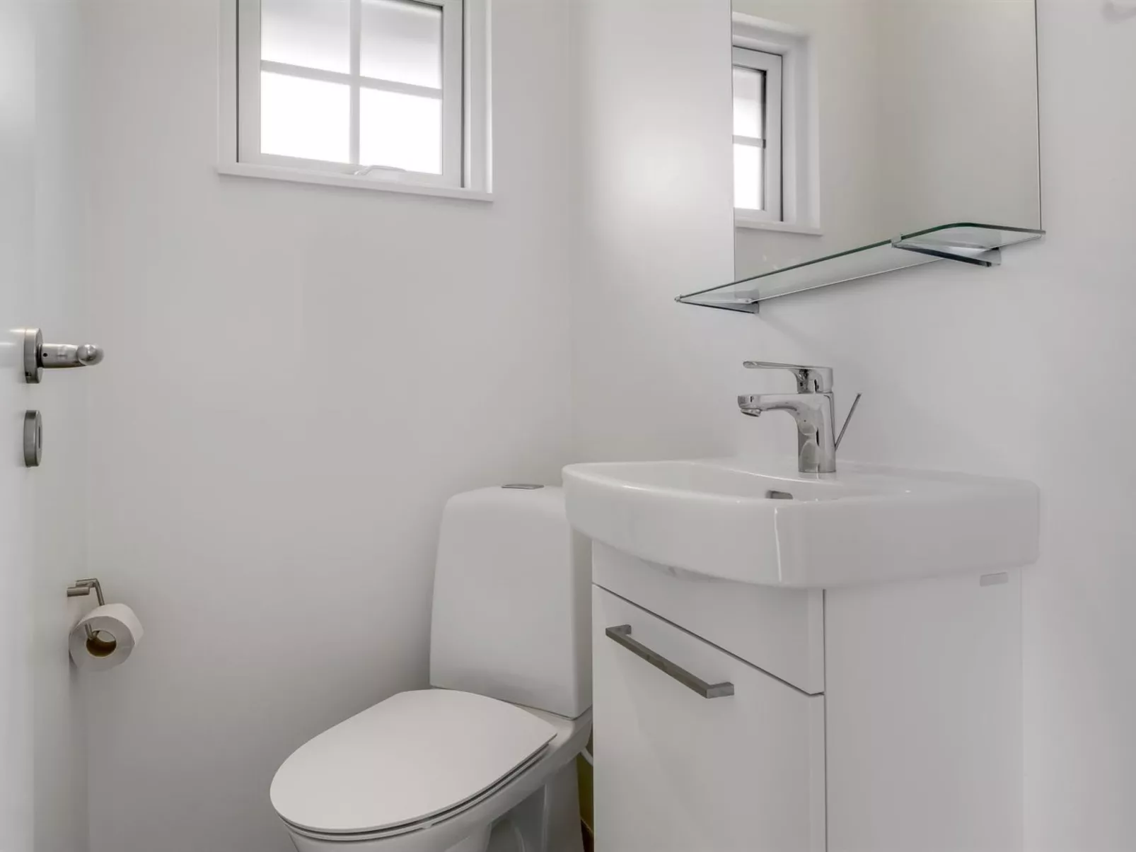 "Farman" - 150m from the sea-Binnen