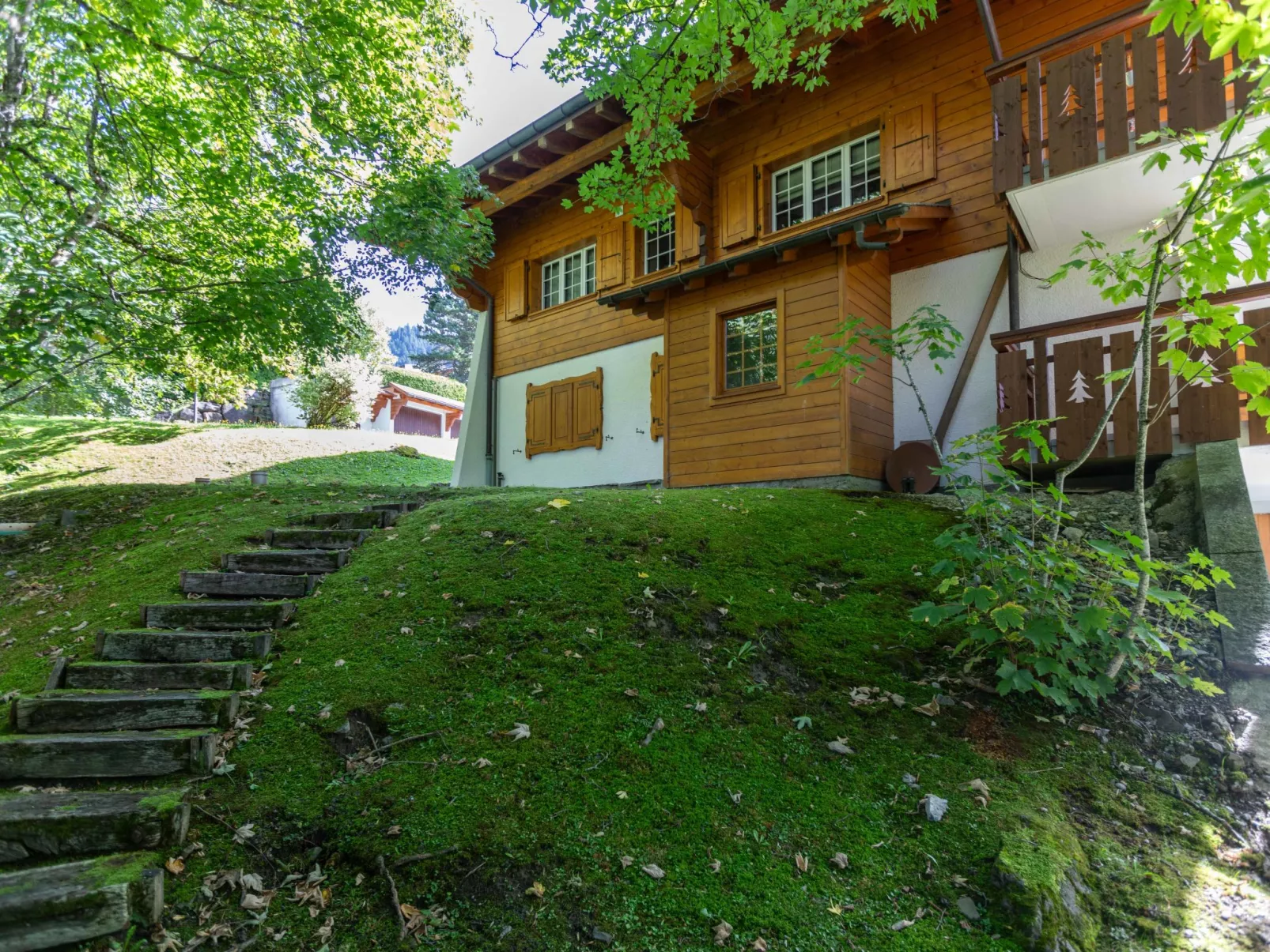 Les Hespérides 2-Buiten