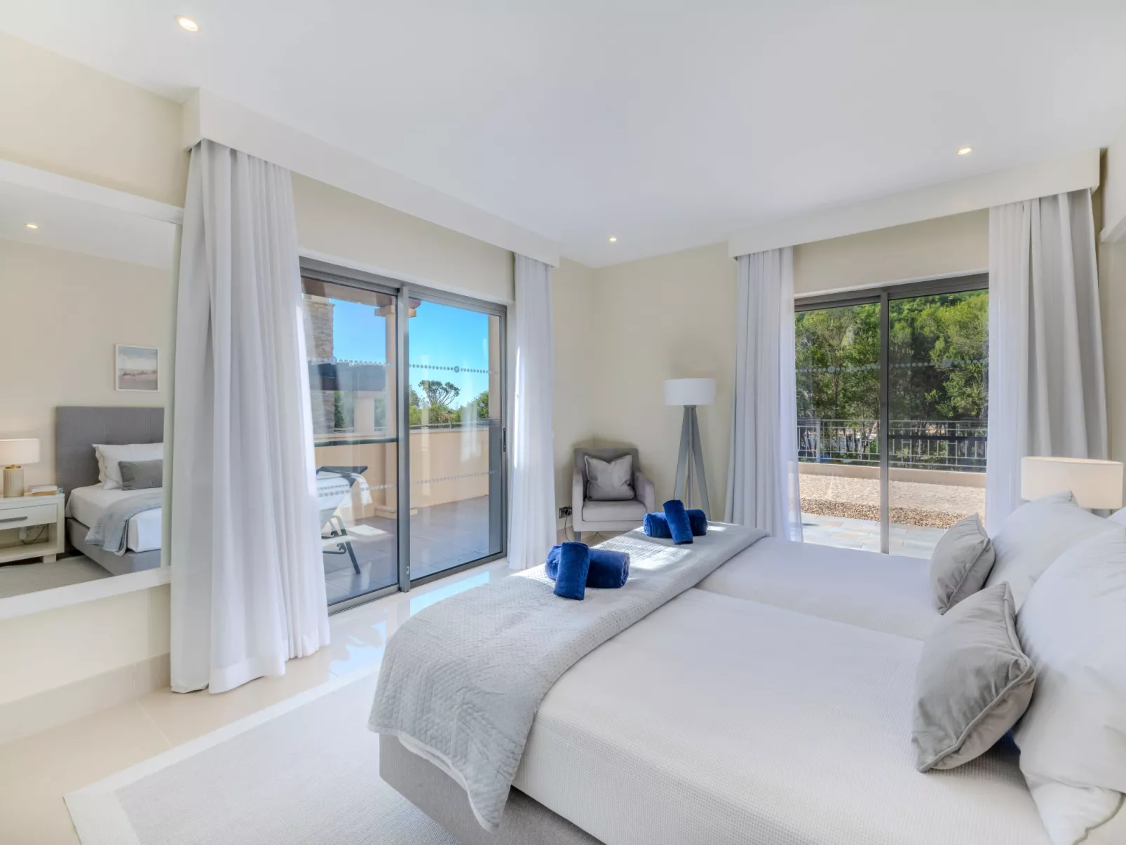 Pine Hills Diadema-Binnen