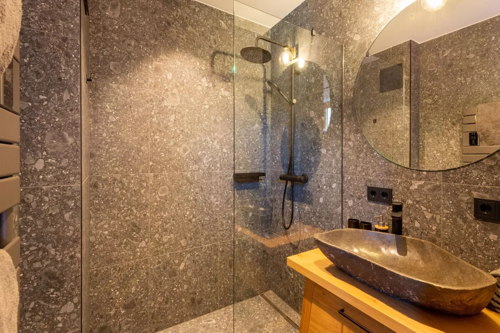 Wellness "Voitl im Dorf" - Badkamer