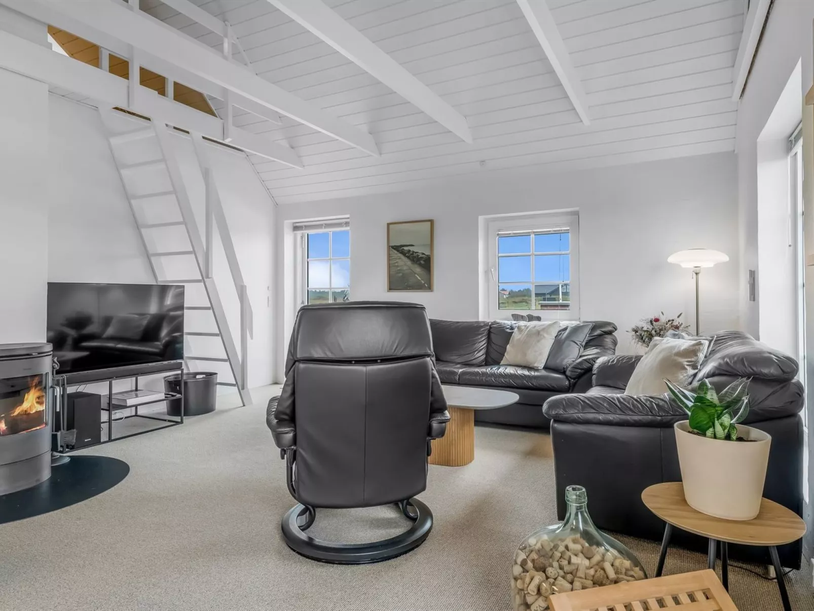 "Amber" - 300m from the sea-Binnen