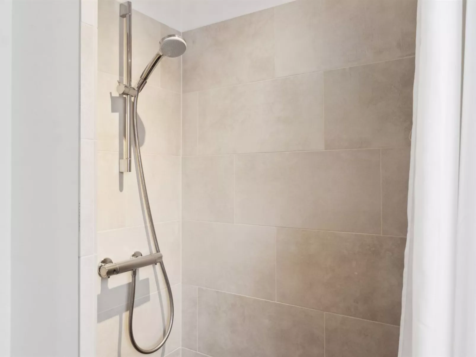 "Esme" - 30m from the sea-Binnen