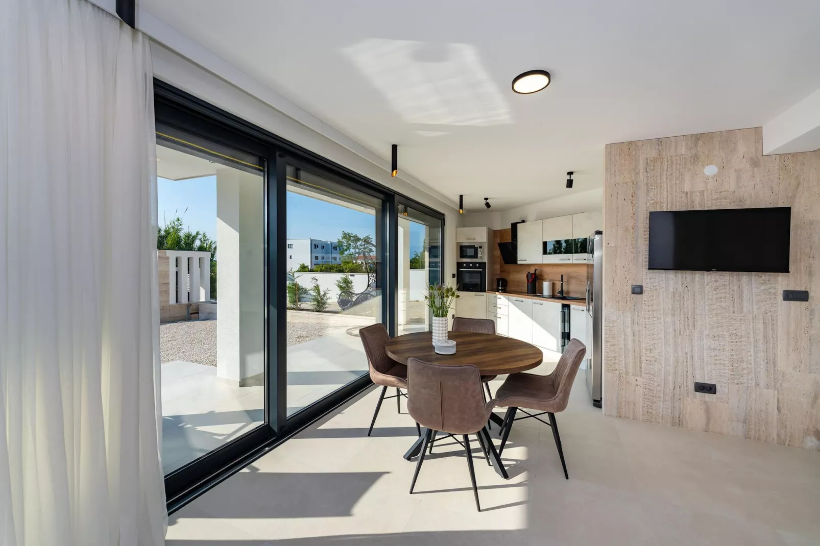 Beach apartment LaMag-Eetkamer