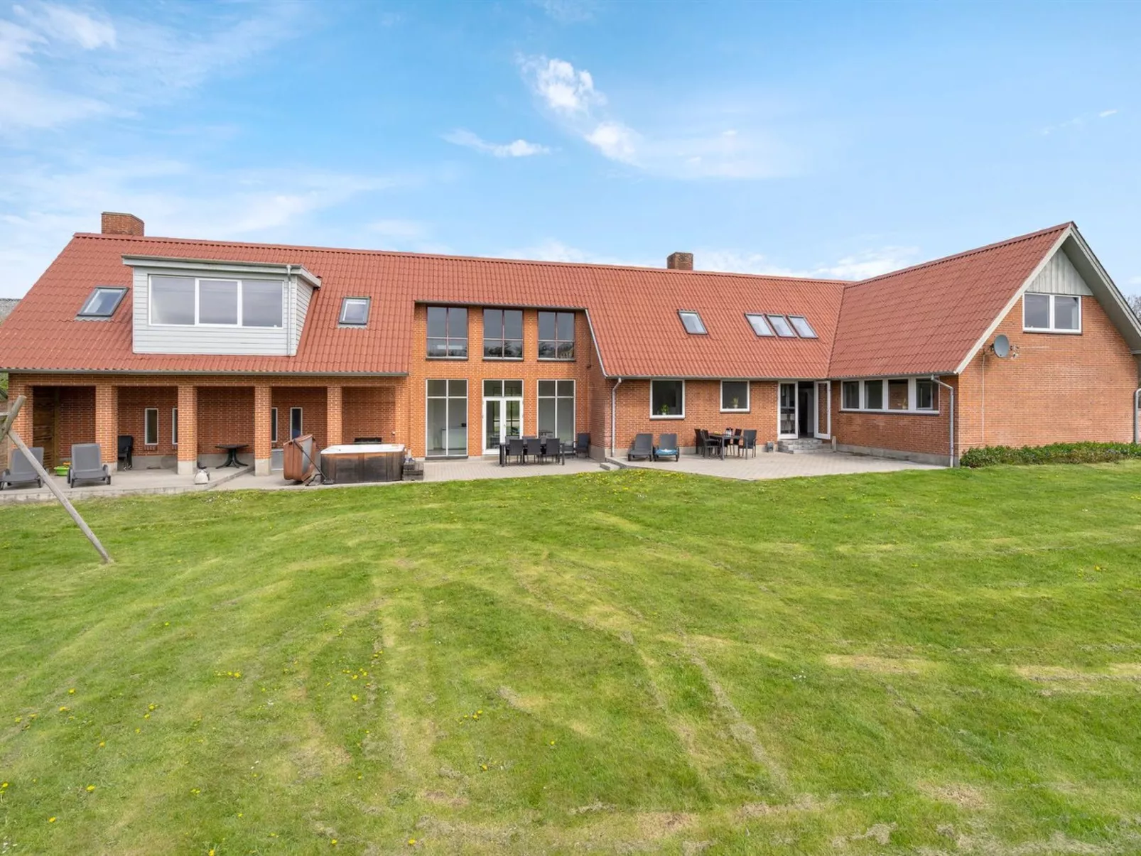 "Markhild" - 300m to the fjord-Buiten