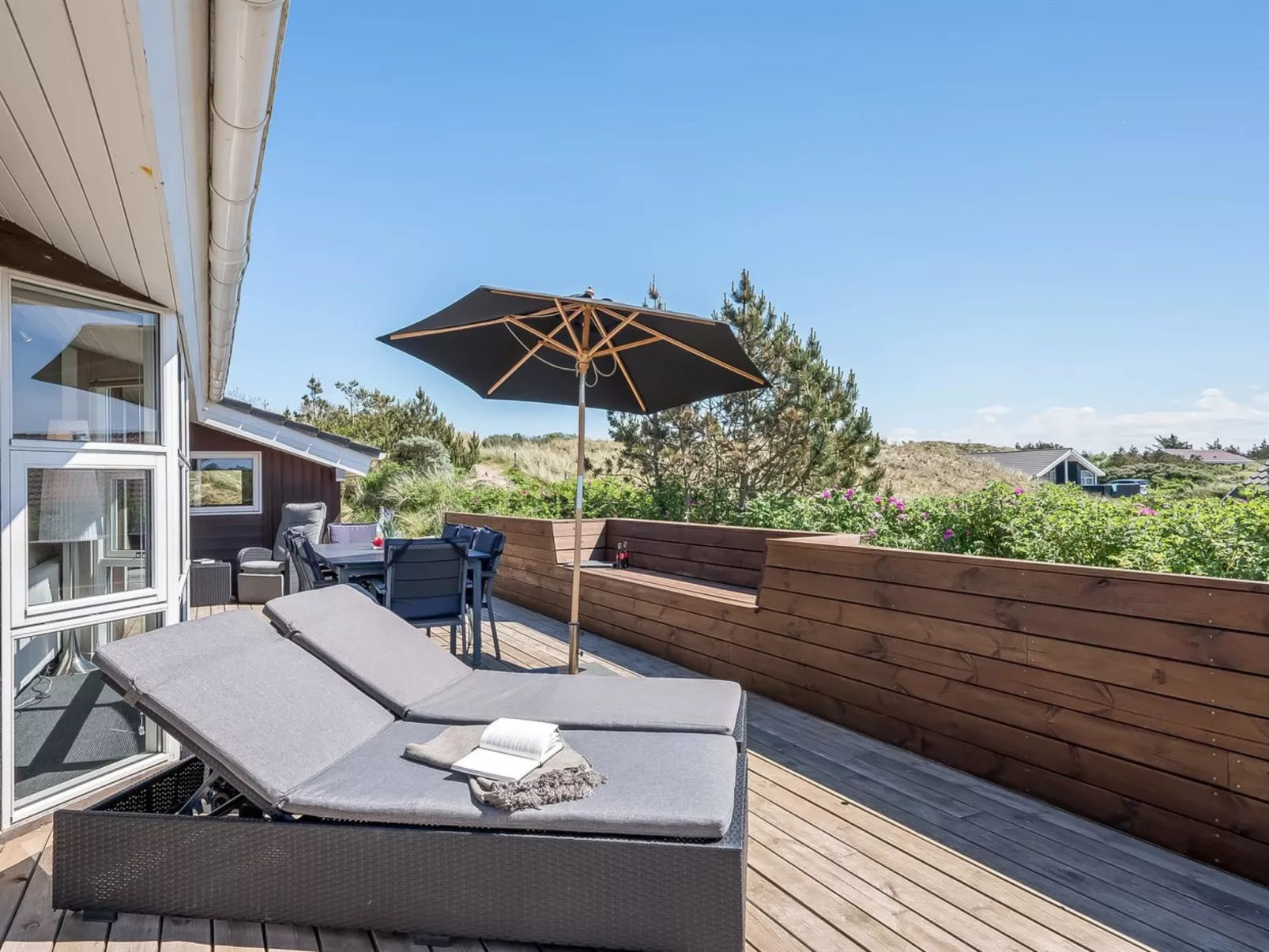 "Aurore" - 700m from the sea-Buiten