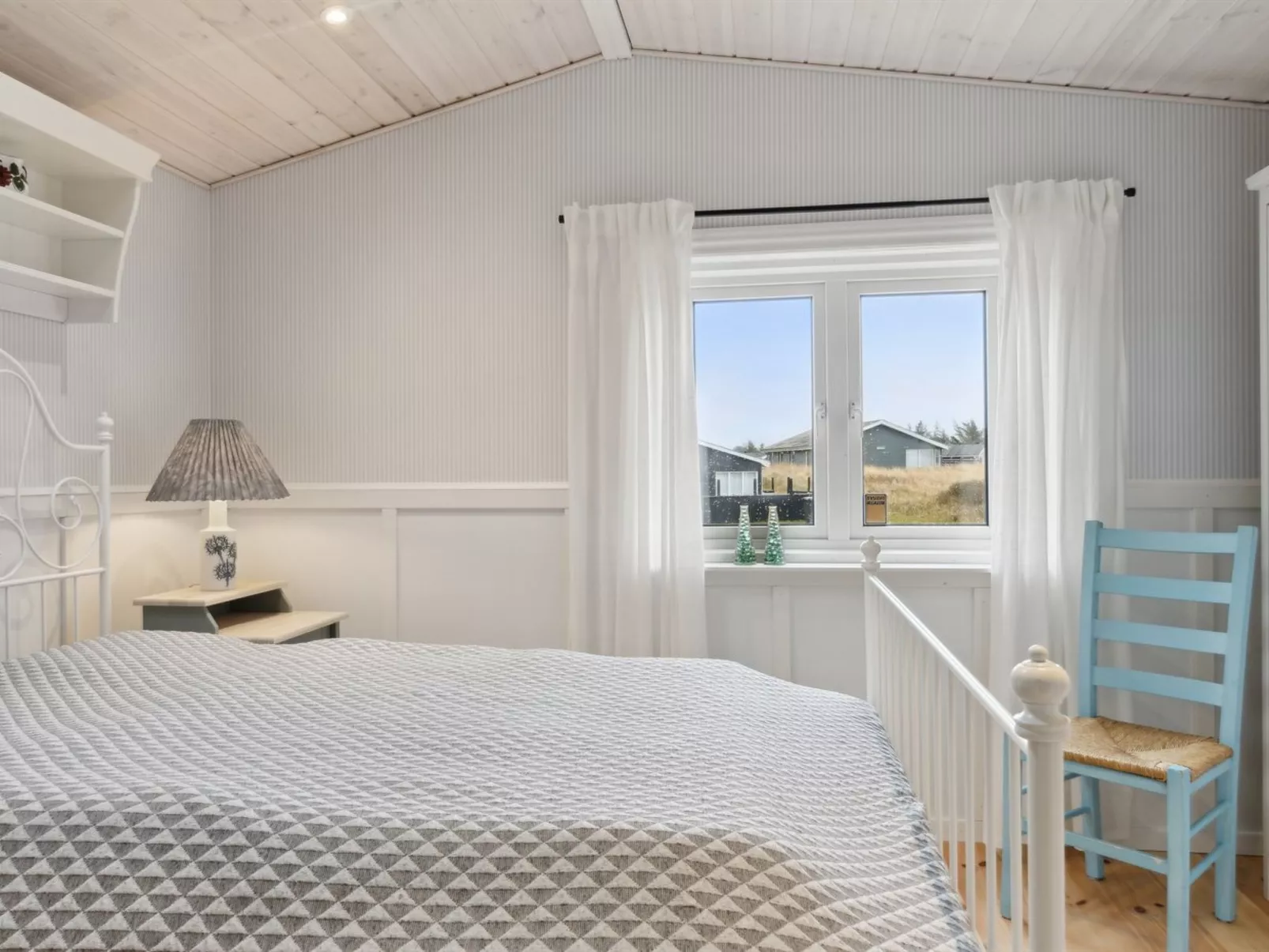 "Aruna" - 200m from the sea-Binnen