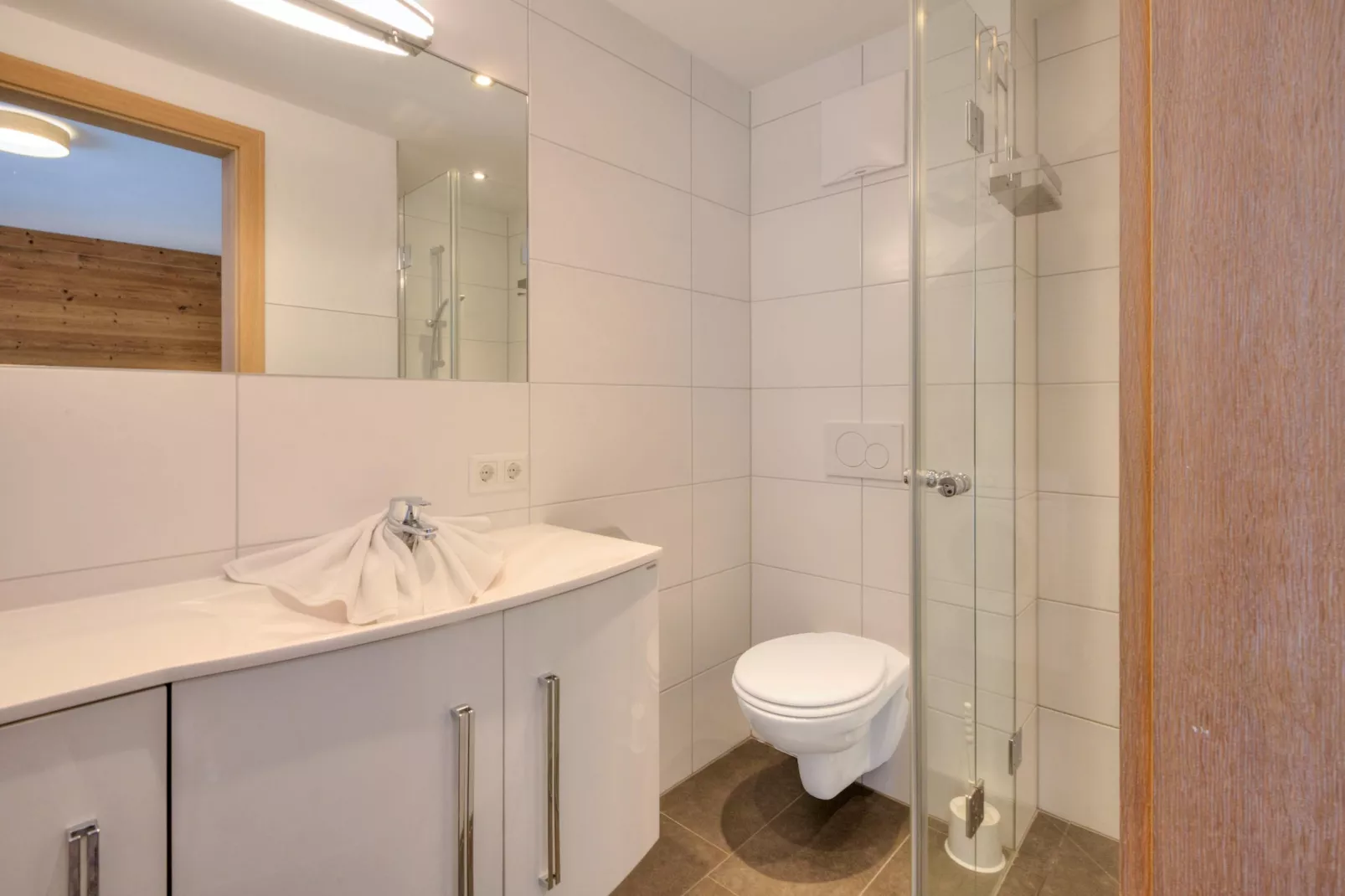 Brunner Apartment Top 6-Badkamer