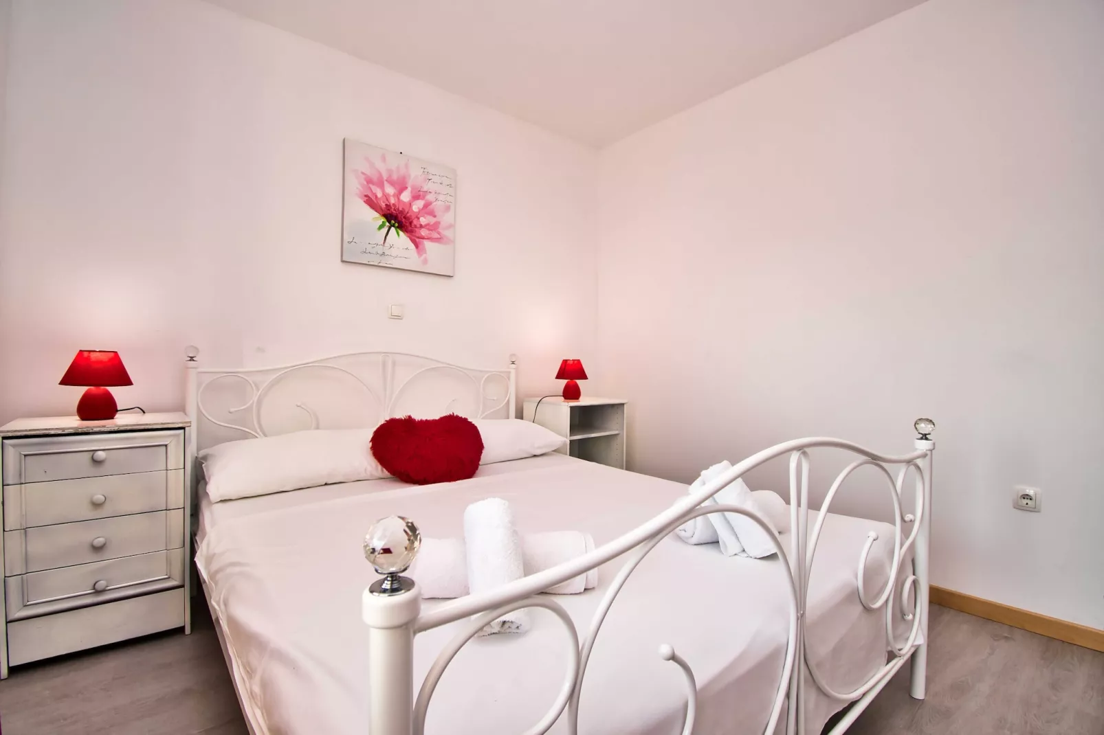 Apartment Visocane with private pool-Slaapkamer