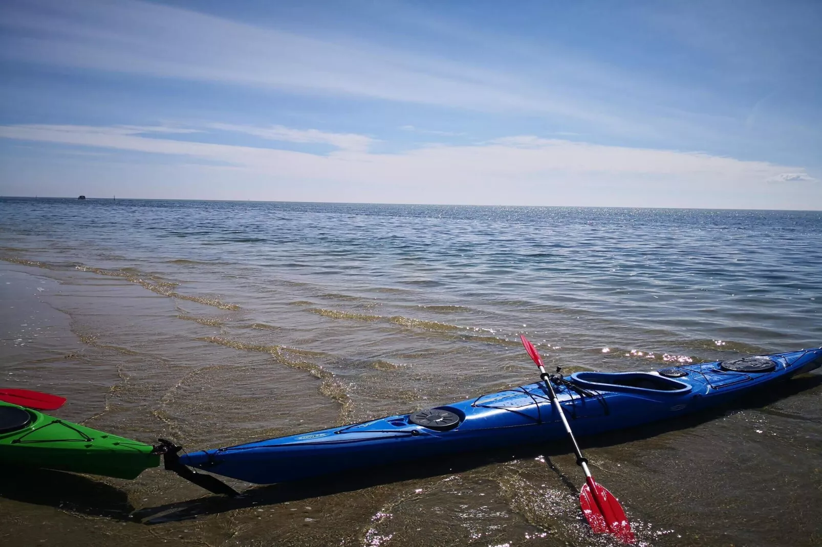 Ruim toevluchtsoord met whirlpool -- By Traum Ferienwohnungen-Waterzicht