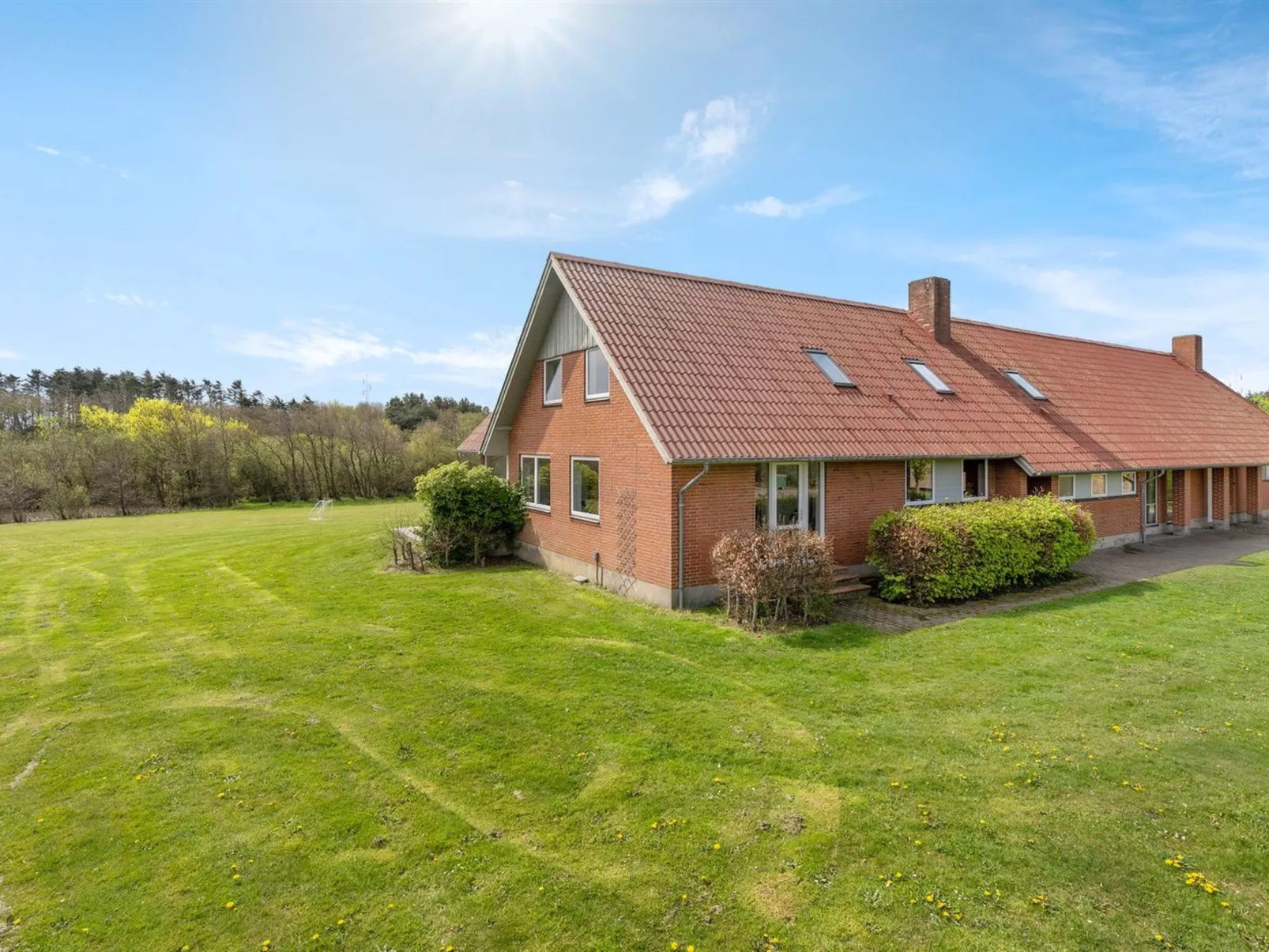 "Markhild" - 300m to the fjord-Buiten