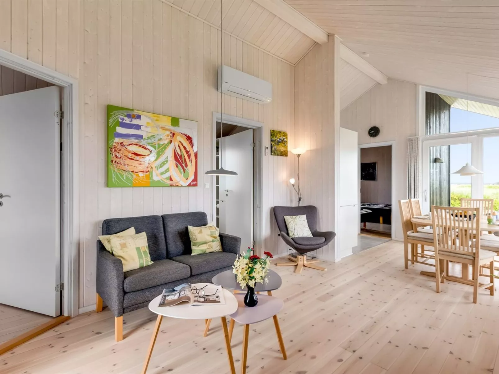 "Mara" -  from the sea-Binnen