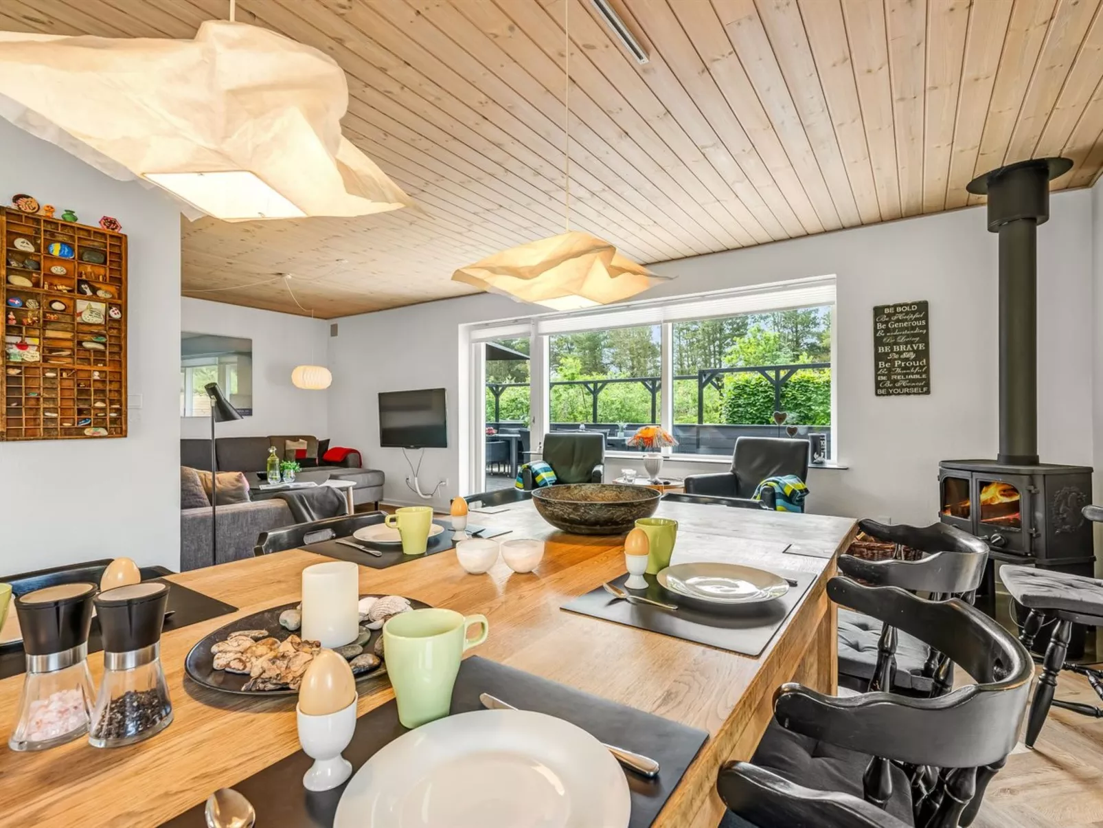 "Lavrans" - 2.5km from the sea-Binnen