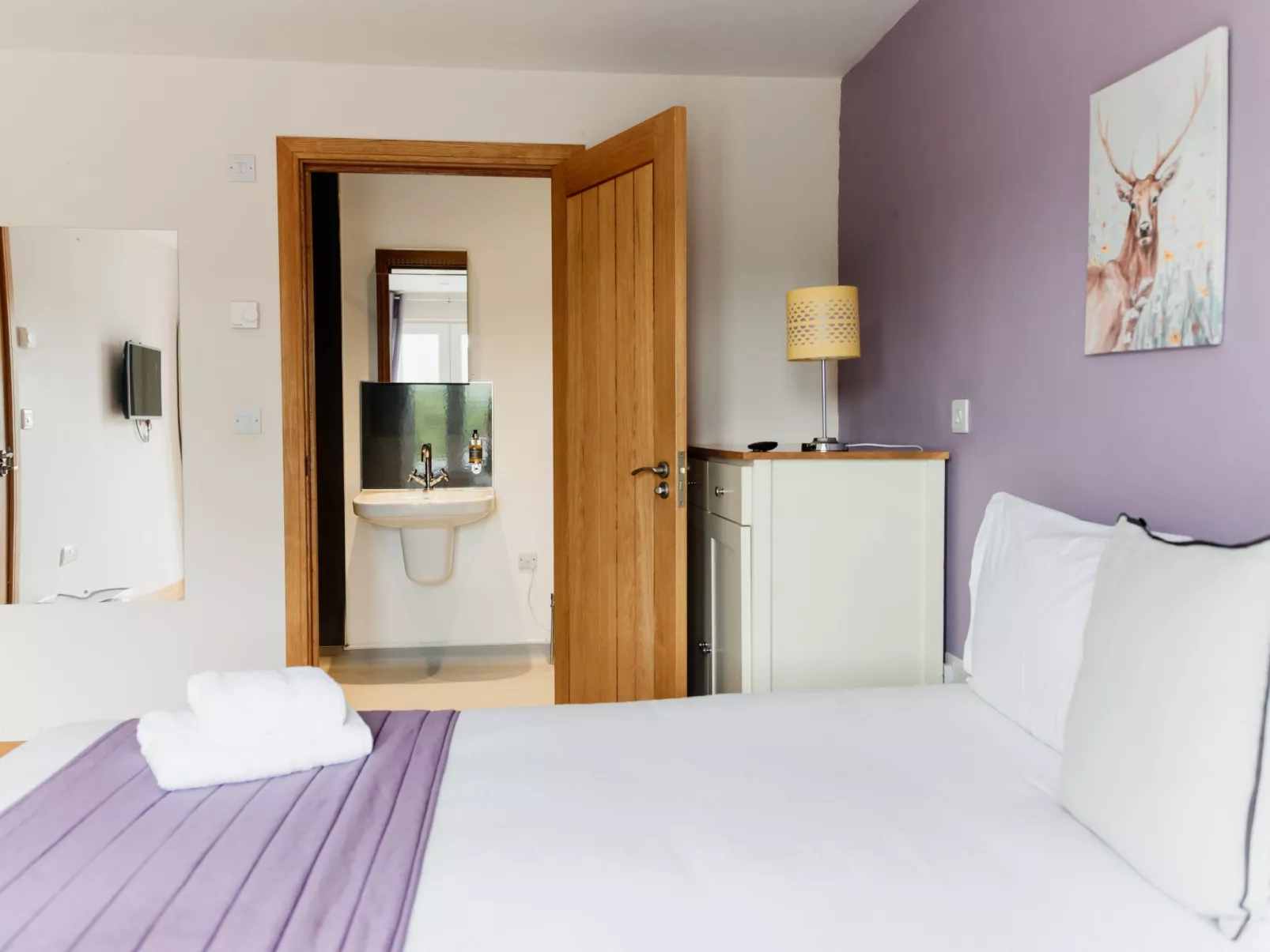 The Welsh Barn-Binnen