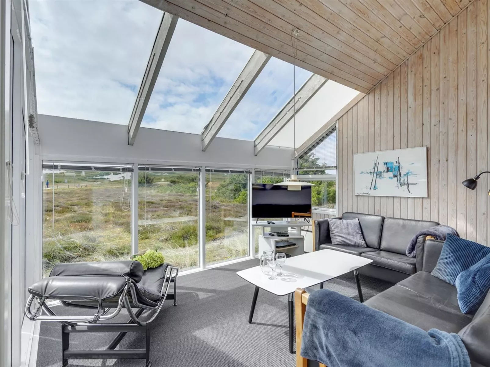 "Anthonette" -  from the sea-Binnen