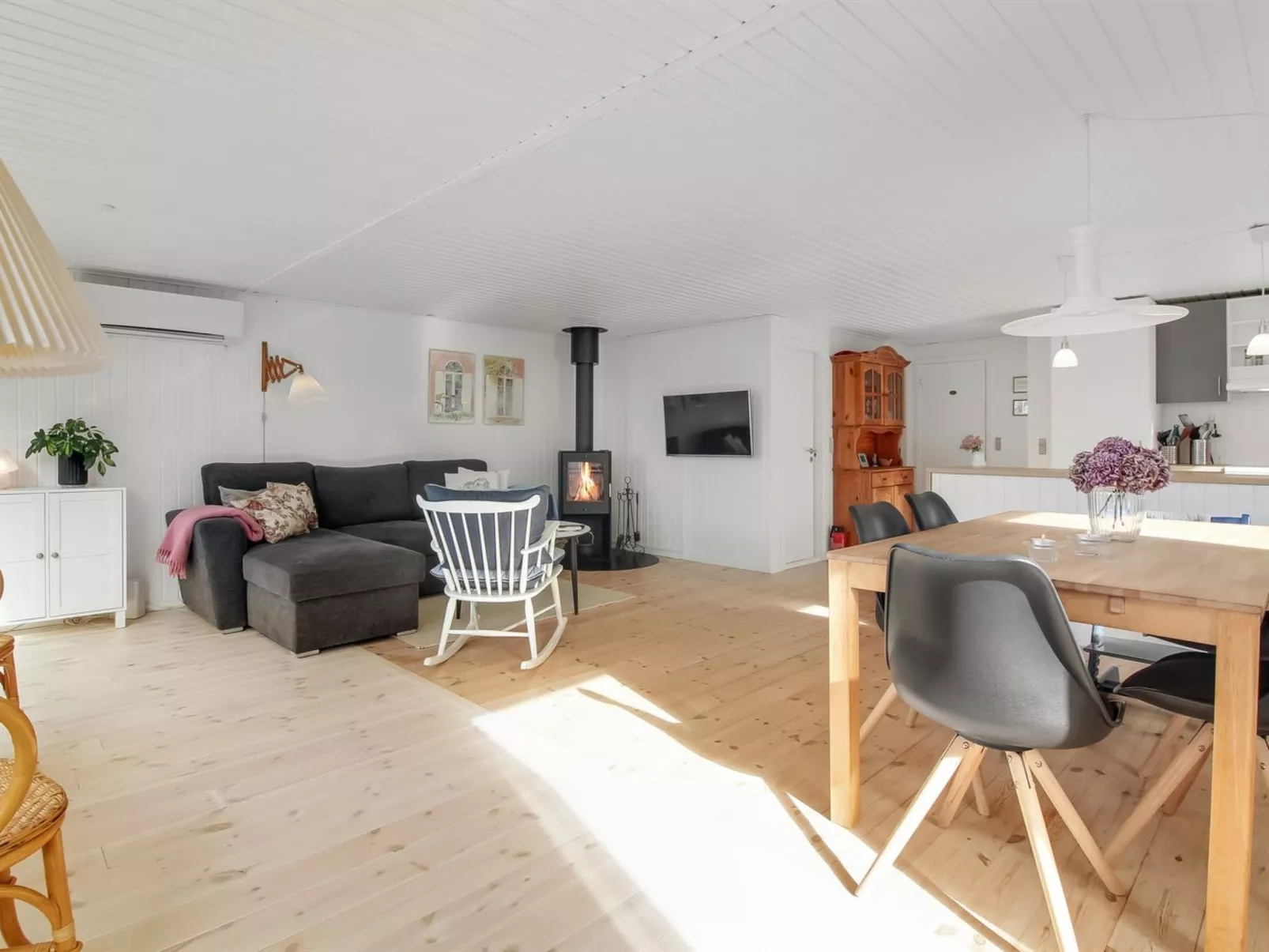 "Reeta" - 450m from the sea-Binnen