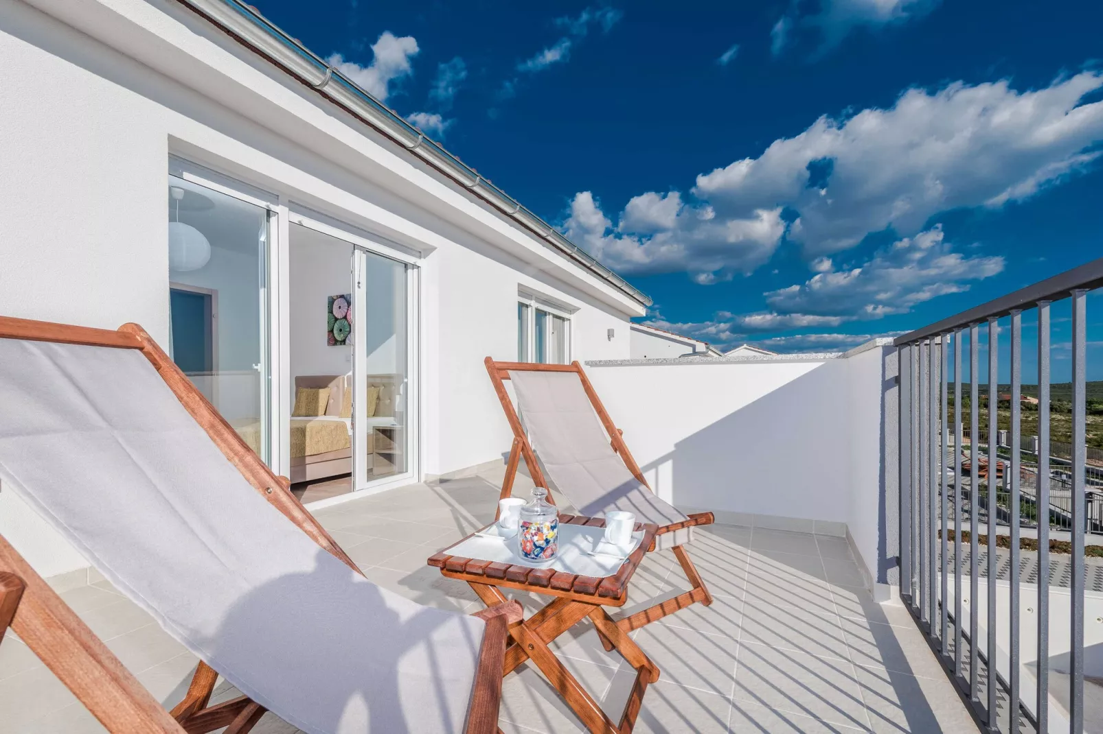 Luxury Escape with Swimming Pool & Modern Design -Deluxe Four Bedroom Villa with Private Pool ( Villa 4)-Terras