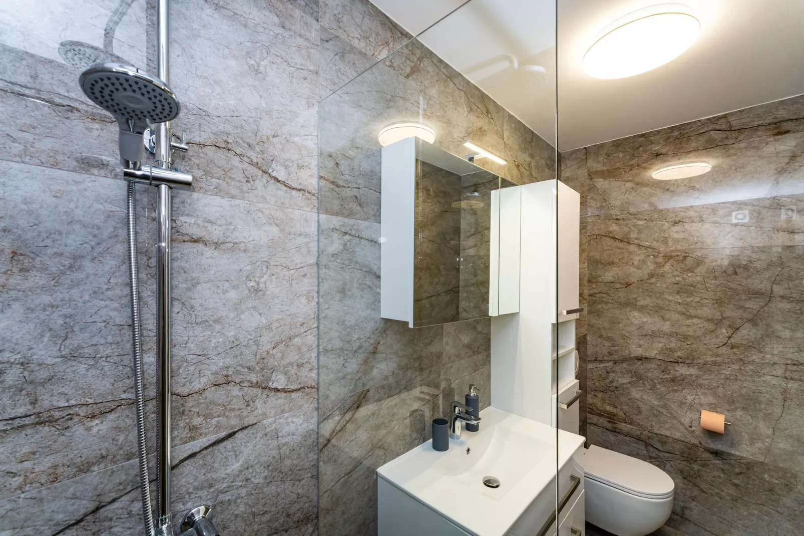 Holiday home Fortica-Badkamer