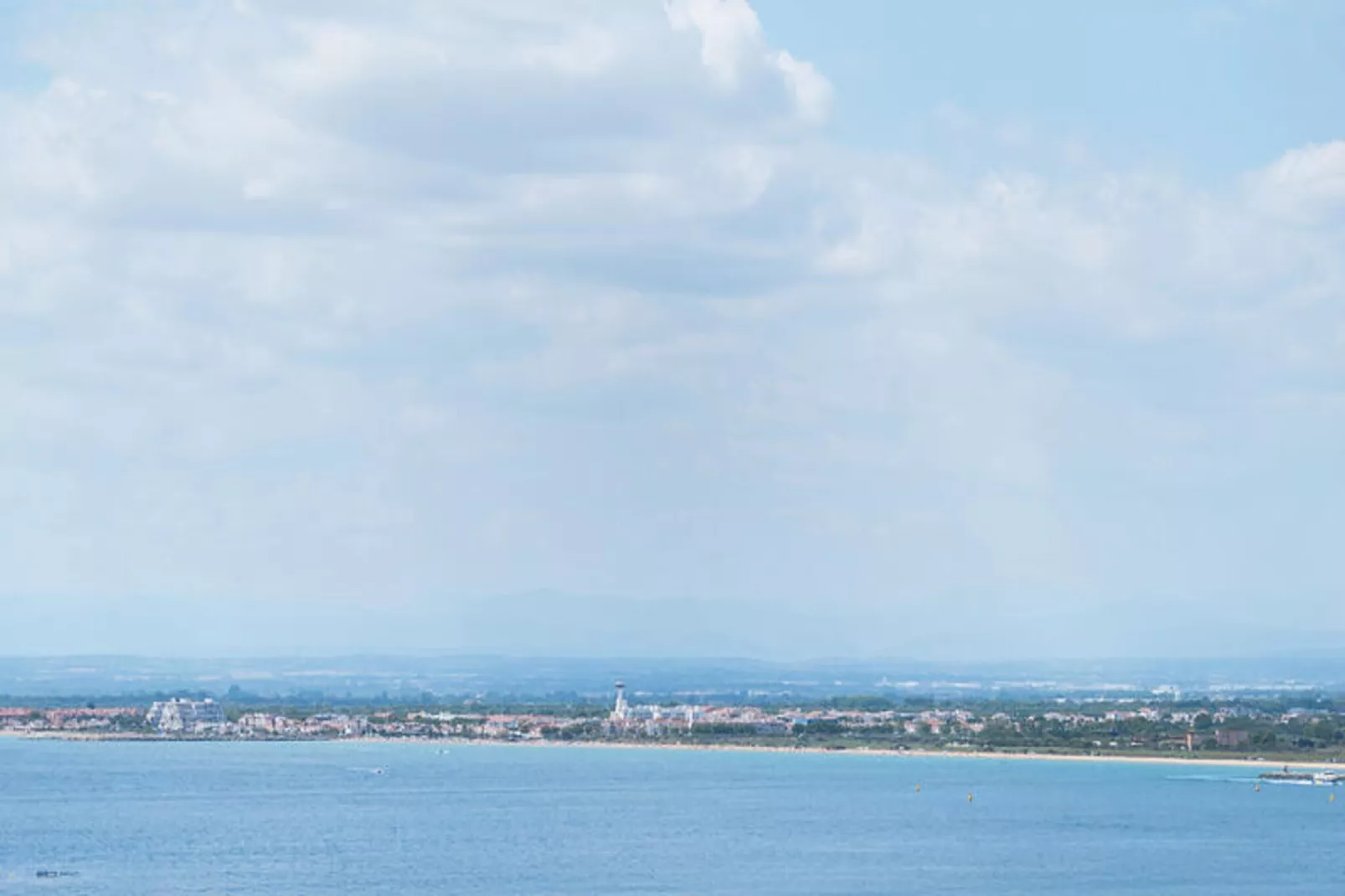 Maison à Roses-Niet-getagd