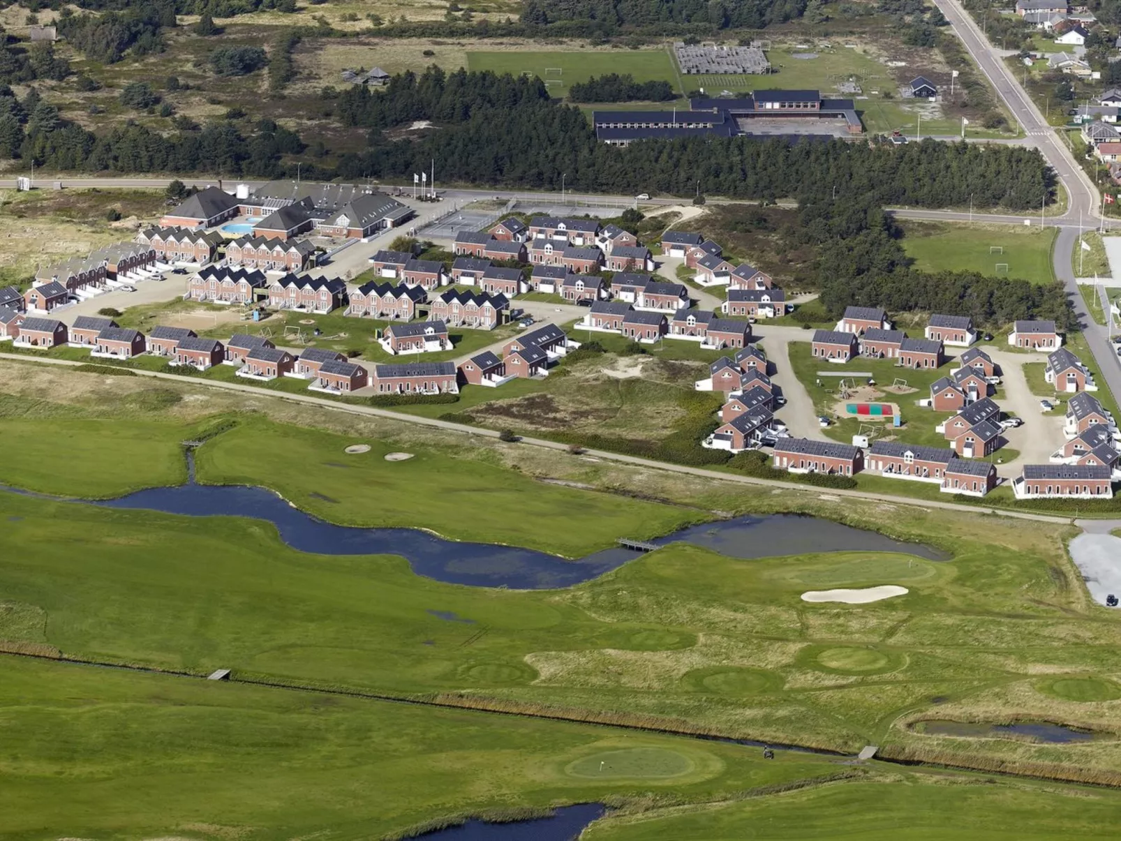 "Enita" - 2.3km from the sea-Buiten