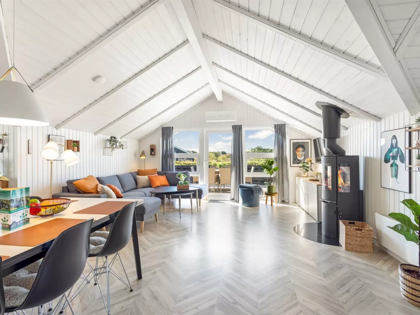 "Skyler" - 1km from the sea-Binnen