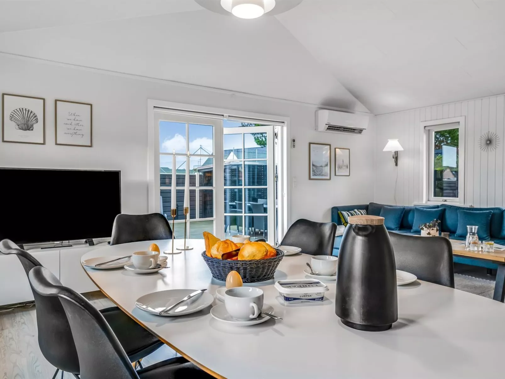 "Aila" - 1.4km from the sea-Binnen