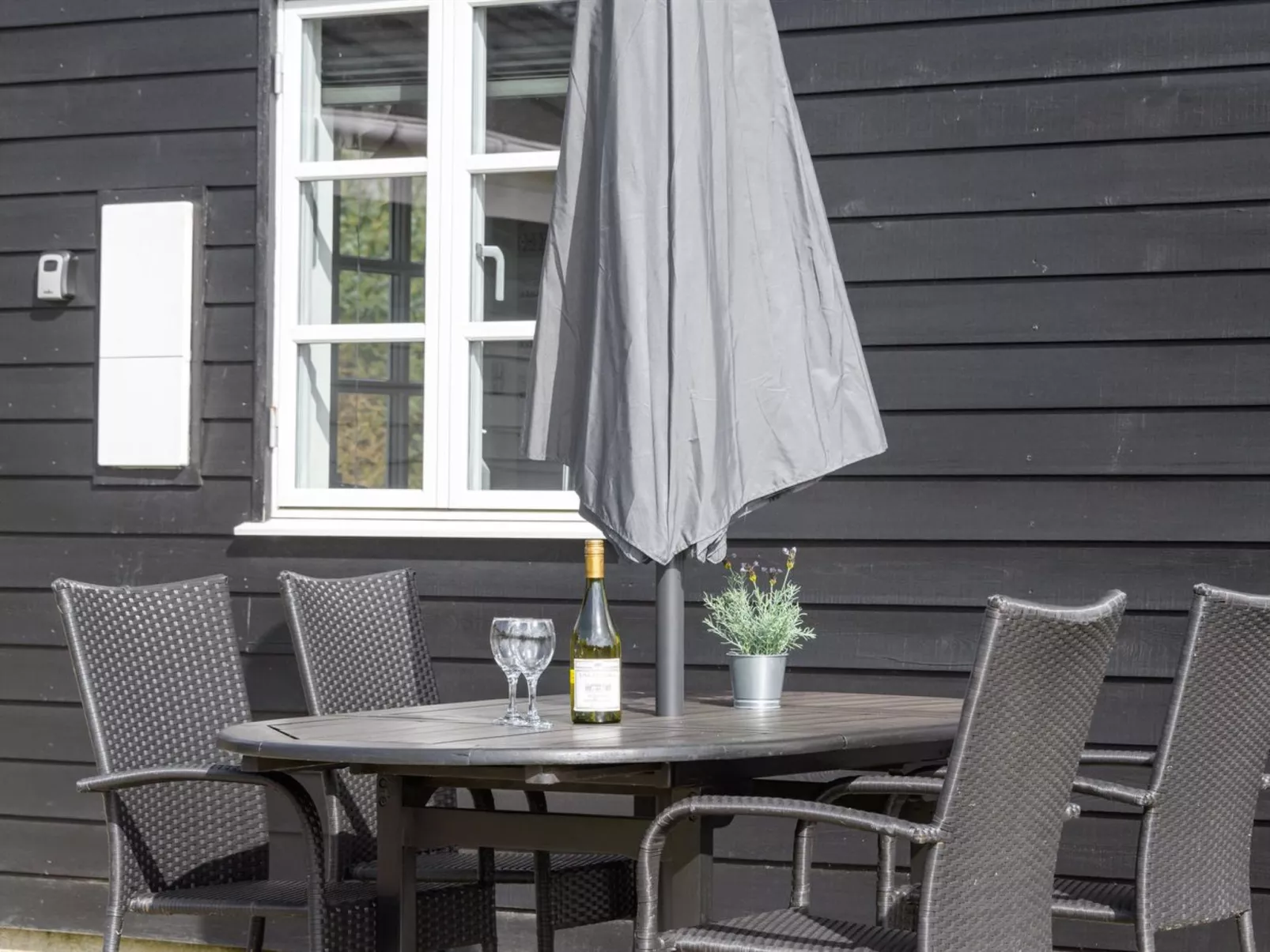 "Benita" - 400m to the fjord-Buiten