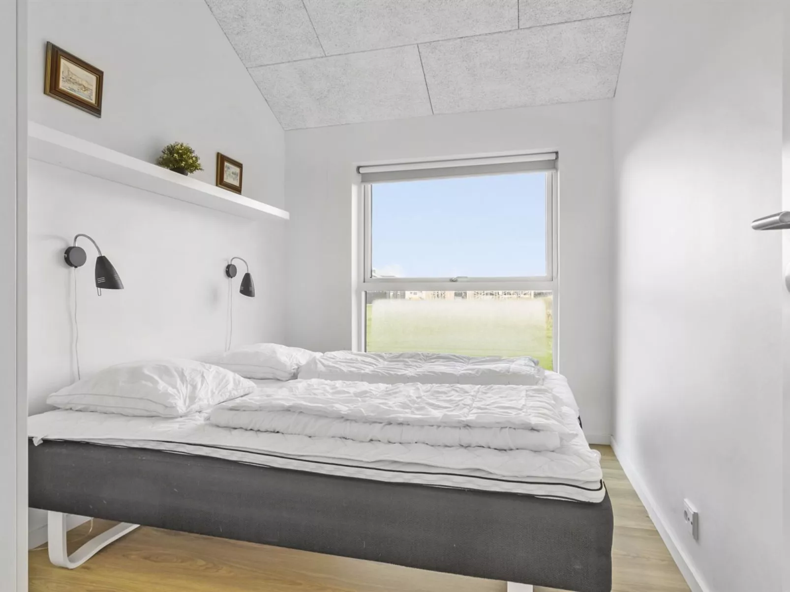 "Kirsi" - 1.6km from the sea-Binnen