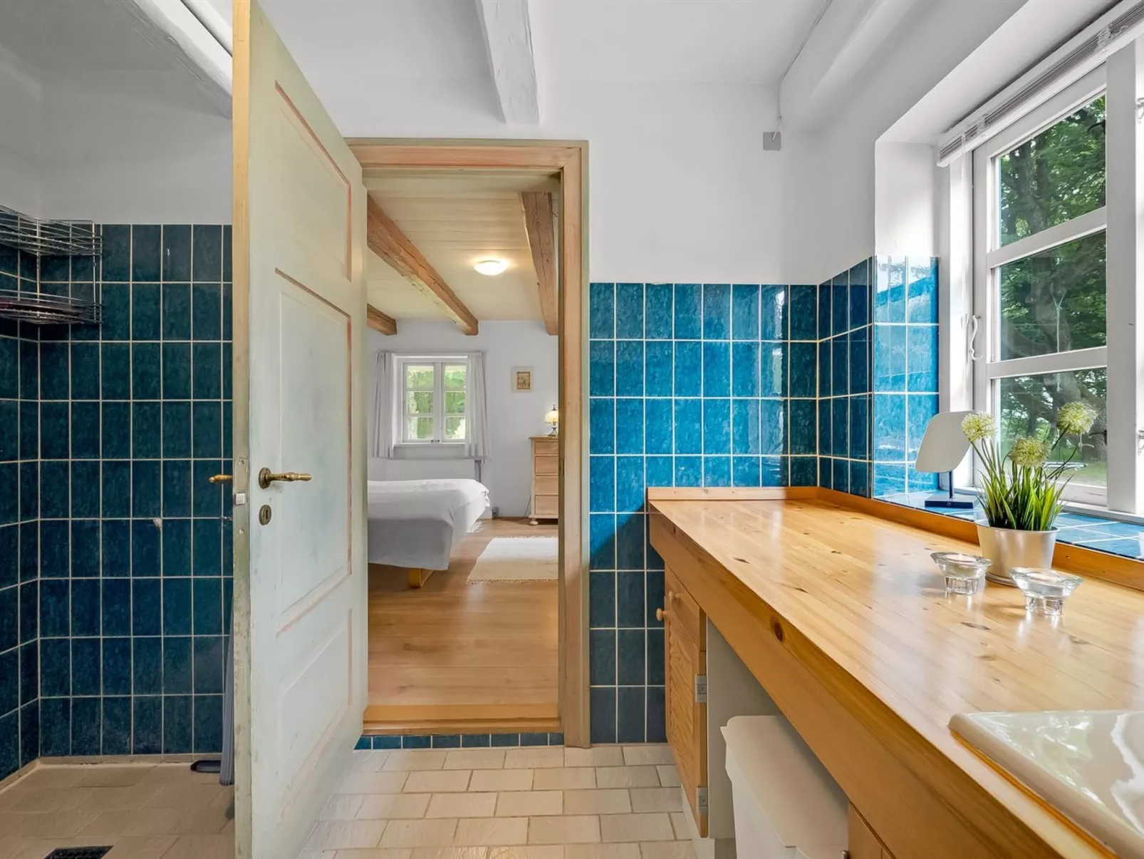 "Tatiane" - 10km from the sea-Binnen