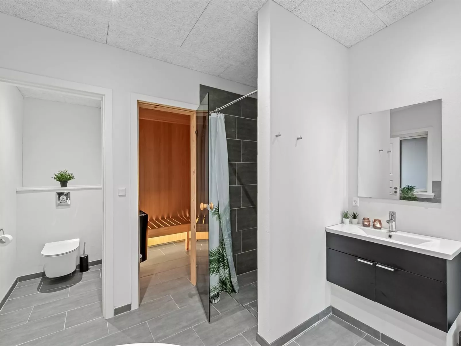 "Marius" - 400m from the sea-Binnen