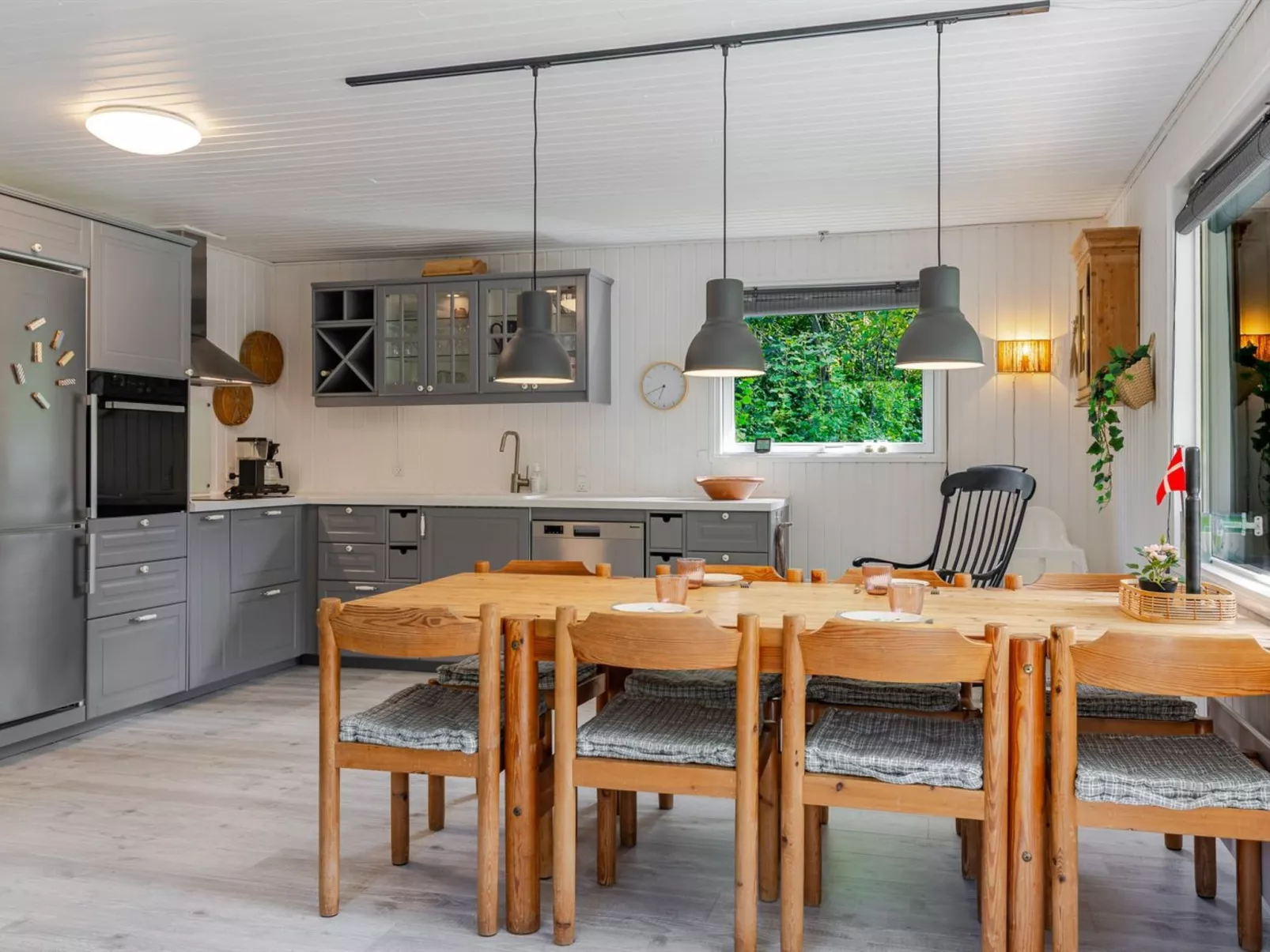 "Kennet" - 30km from the sea-Binnen