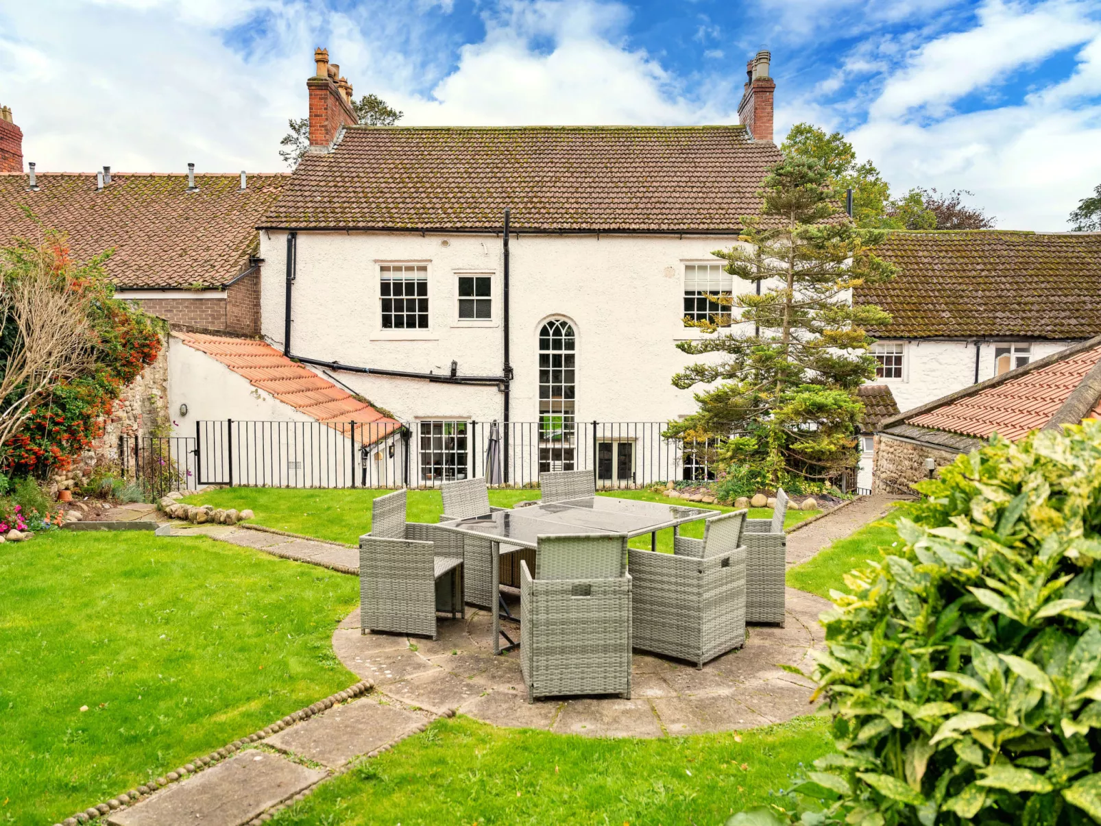 Low Green Cottage-Buiten