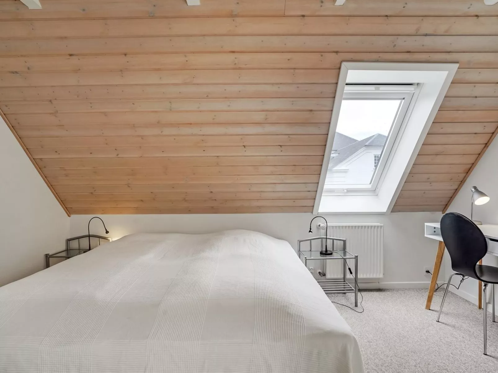 "Edine" - 4.5km from the sea-Binnen