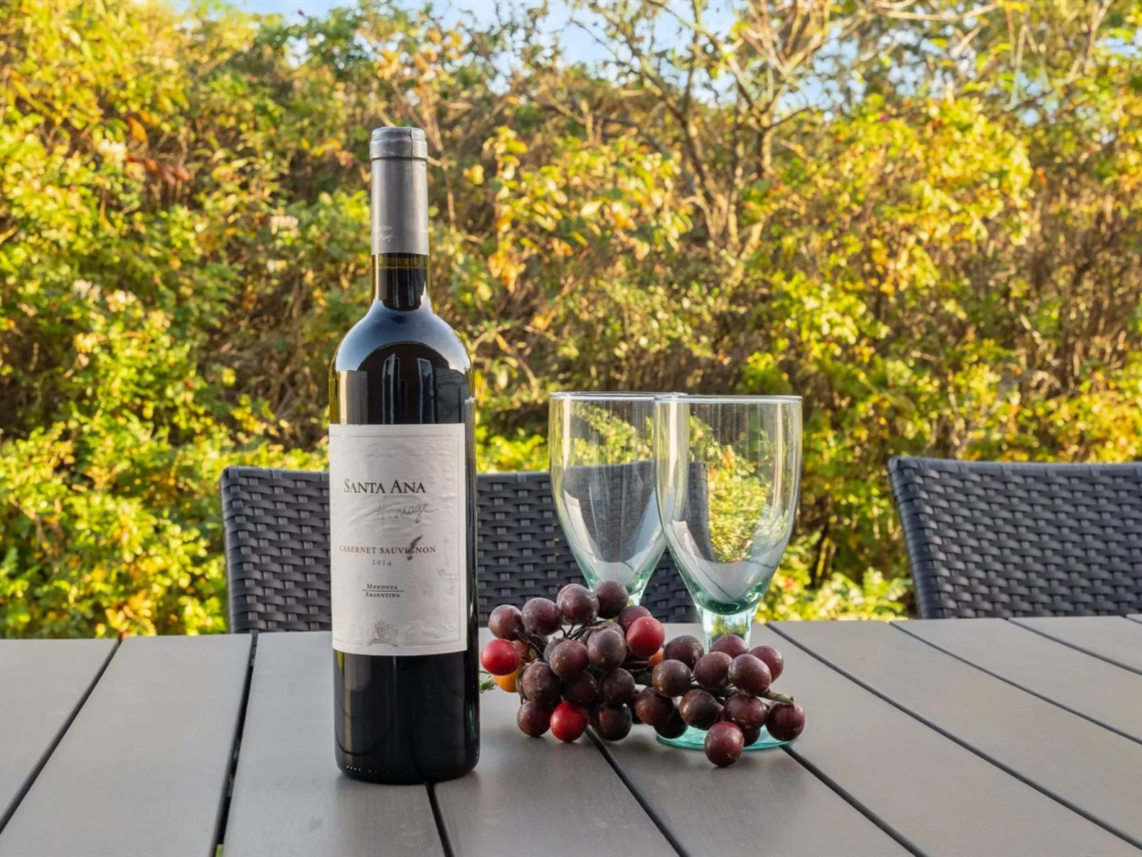 "Enita" - 2.3km from the sea-Binnen