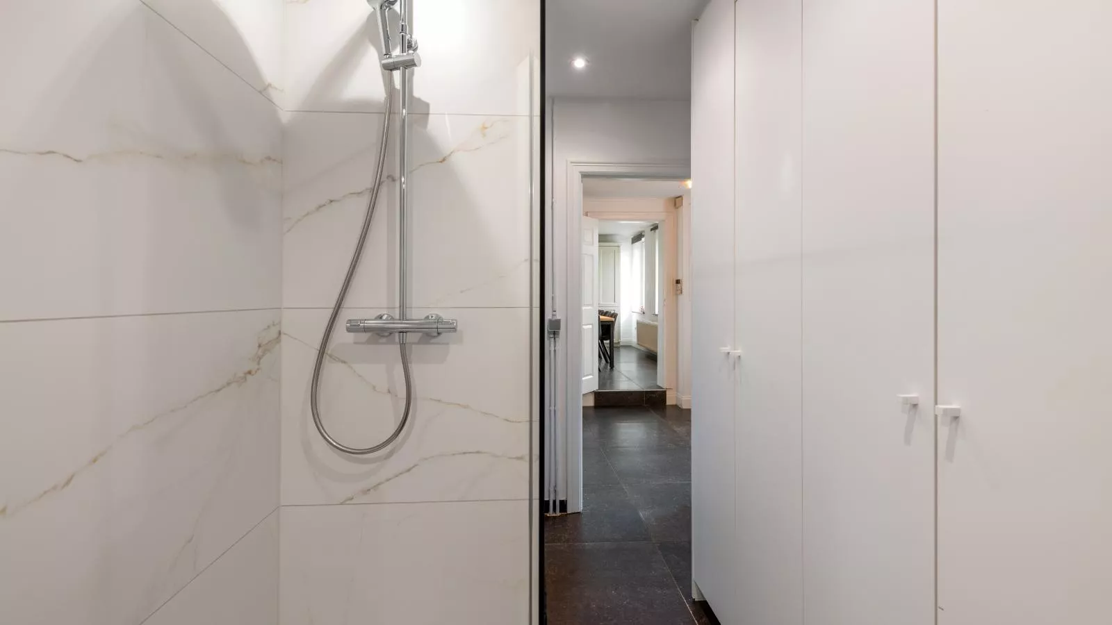 Landhuis Brakelbos-Badkamer