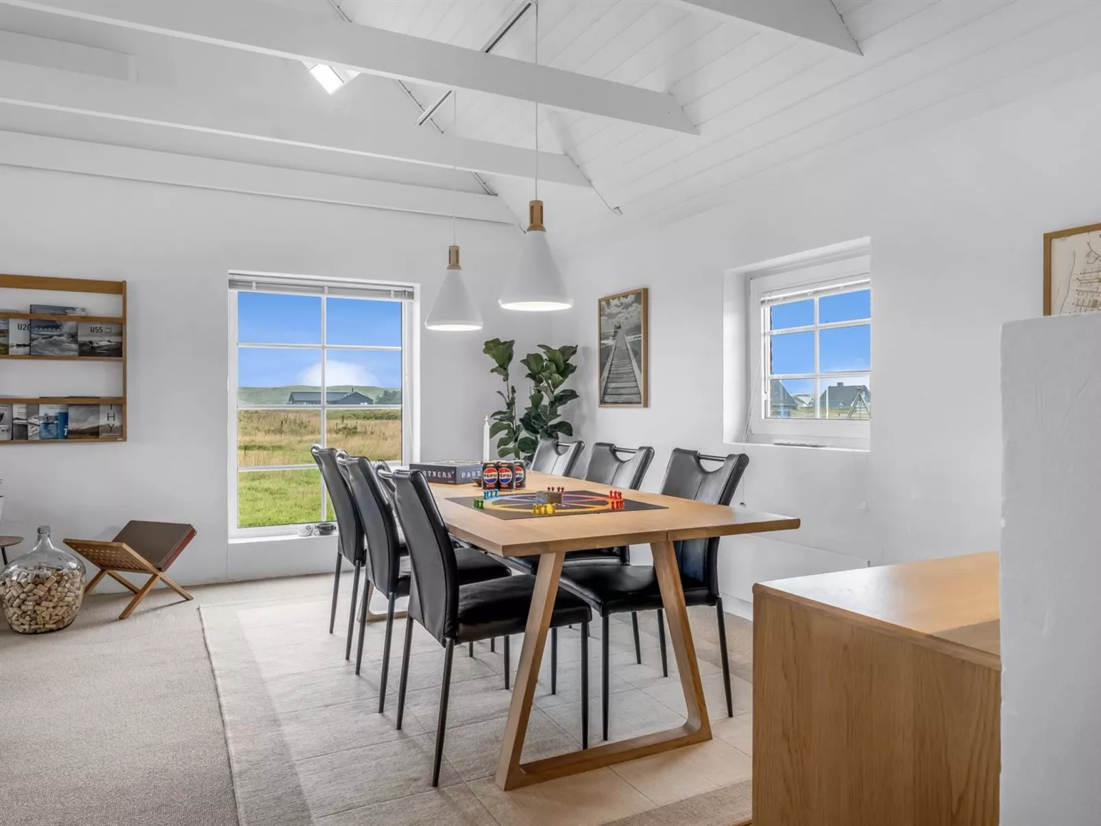 "Amber" - 300m from the sea-Binnen