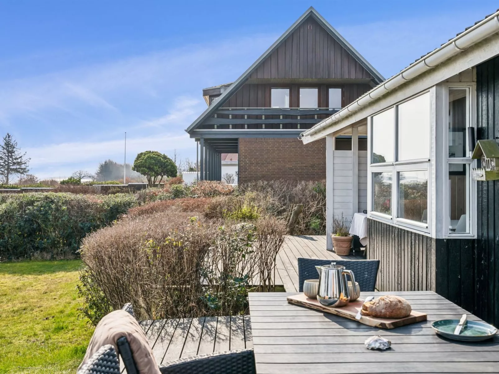 "Wrage" -  from the sea-Buiten