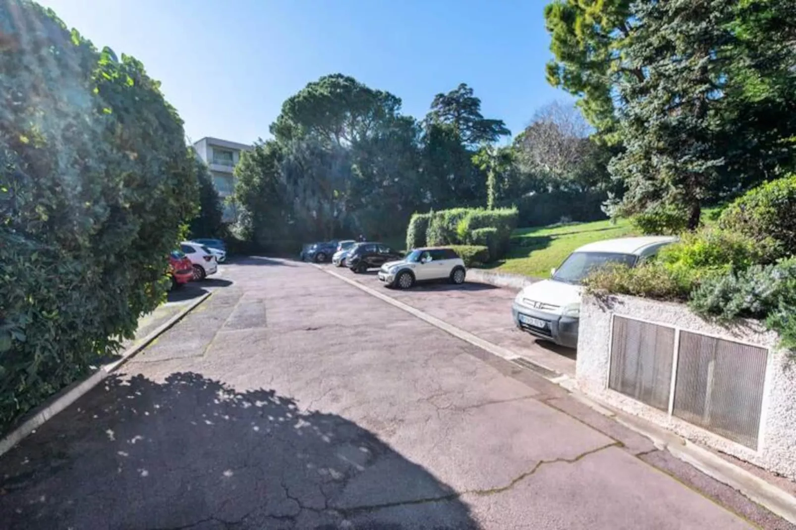 Résidence Spacieux 3p En R&eacute;sidence Avec Piscine-Niet-getagd