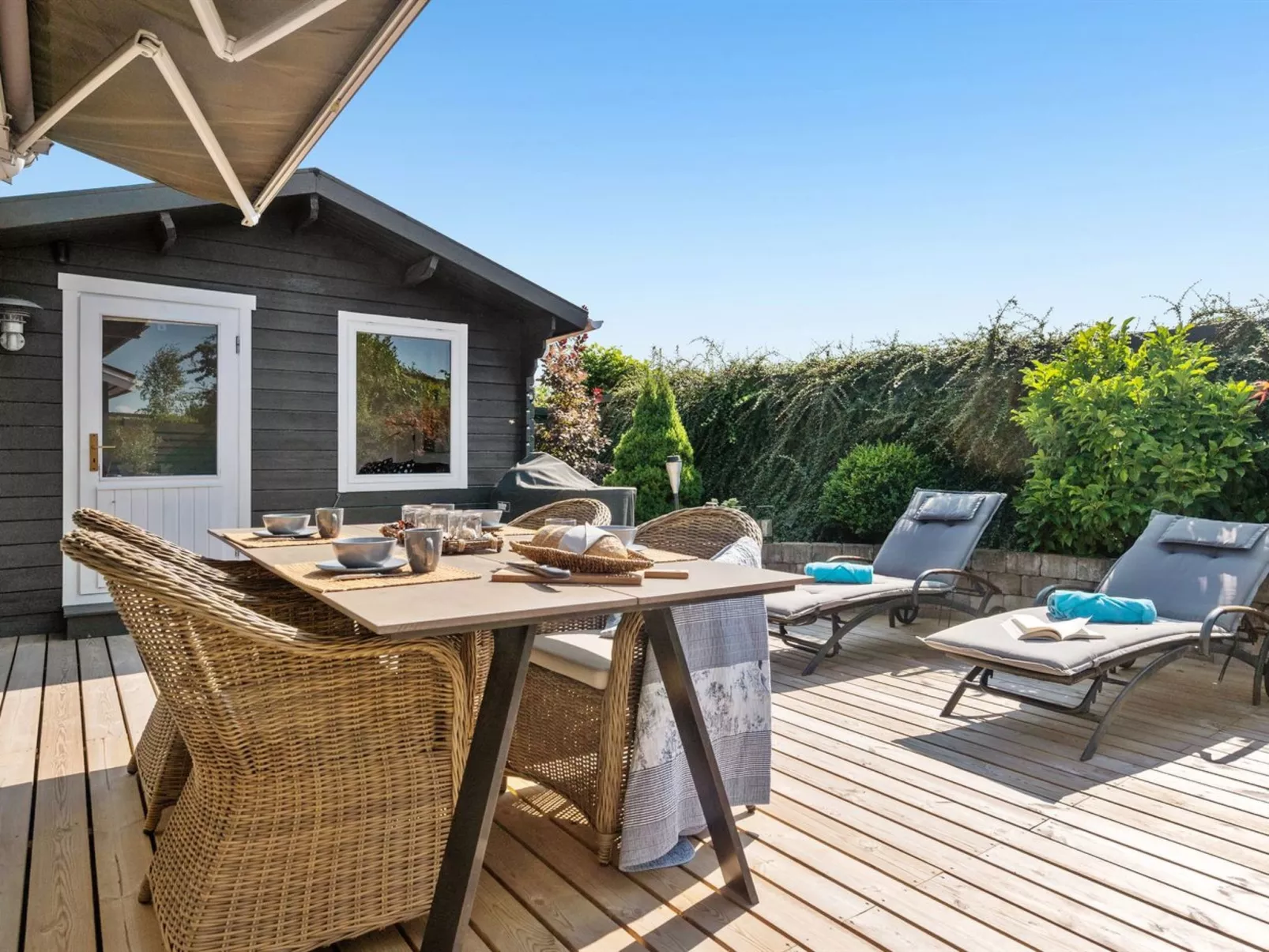 "Elfrede" - 600m from the sea-Buiten