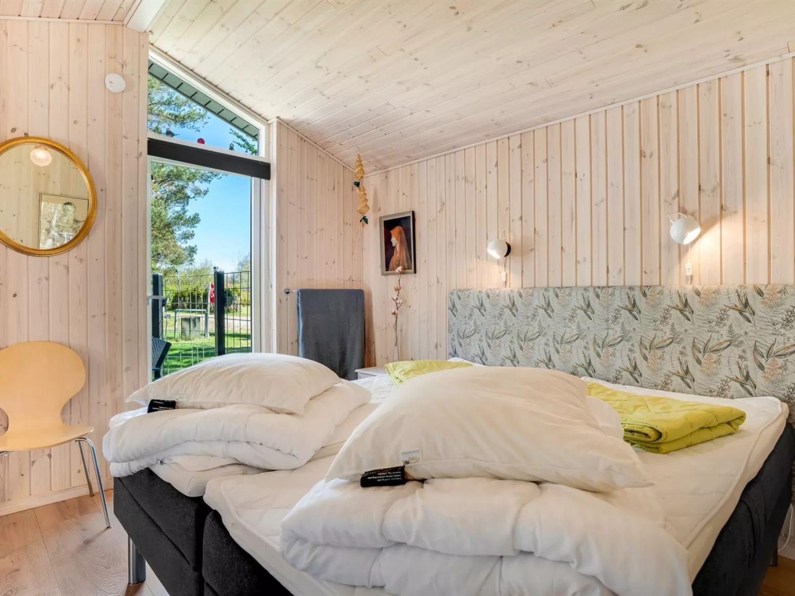 "Delco" - 200m from the sea-Binnen