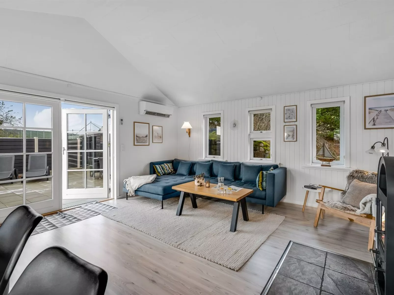 "Aila" - 1.4km from the sea-Binnen