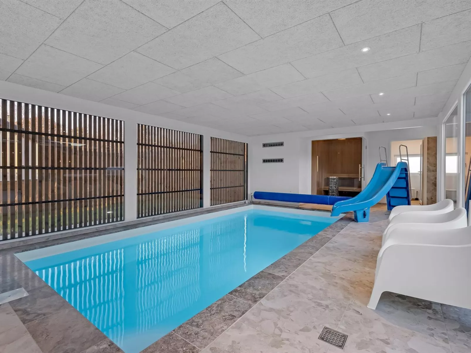 "Hana" - 800m from the sea-Buiten