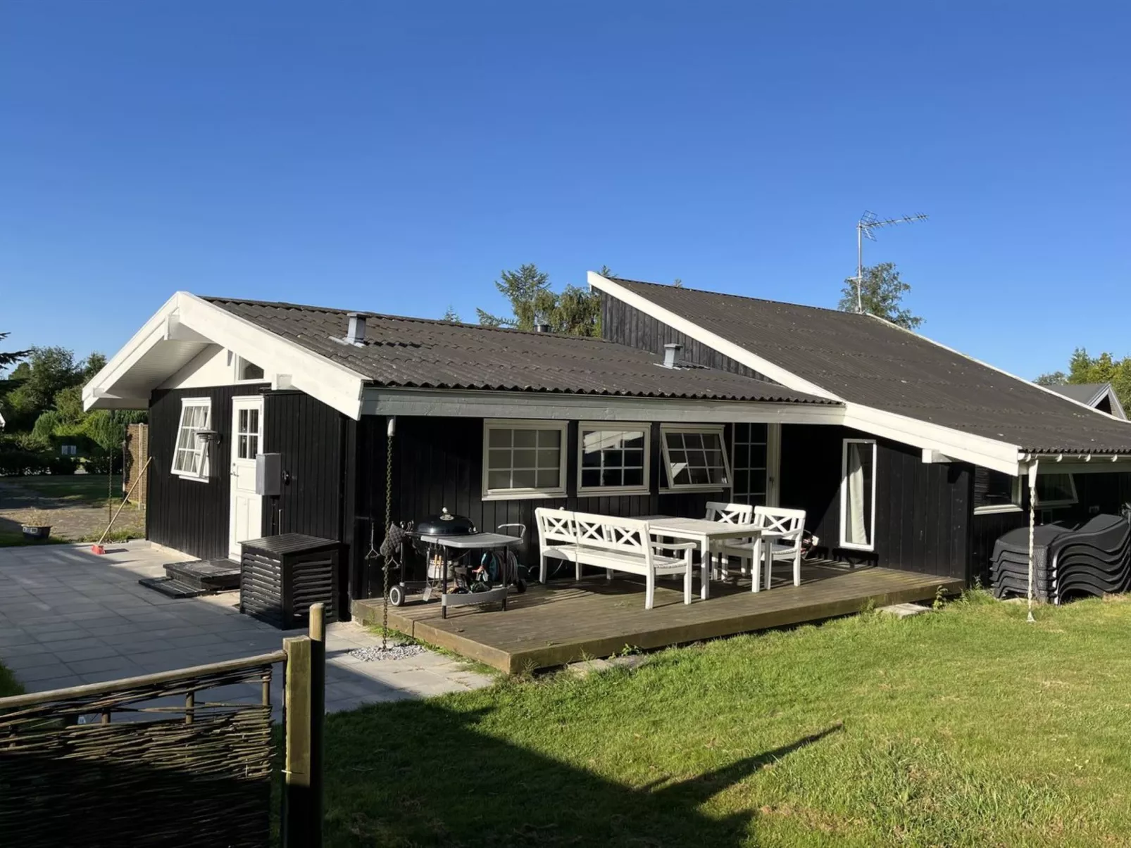 "Effy" - 600m from the sea-Buiten