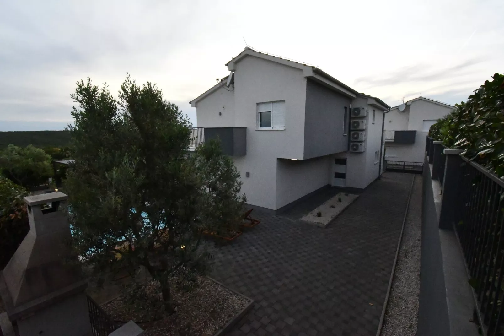 Luxury Escape with Swimming Pool & Modern Design -  Classic Four Bedroom Villa with Sea View and Private Pool ( Villa 3)-Buitenlucht