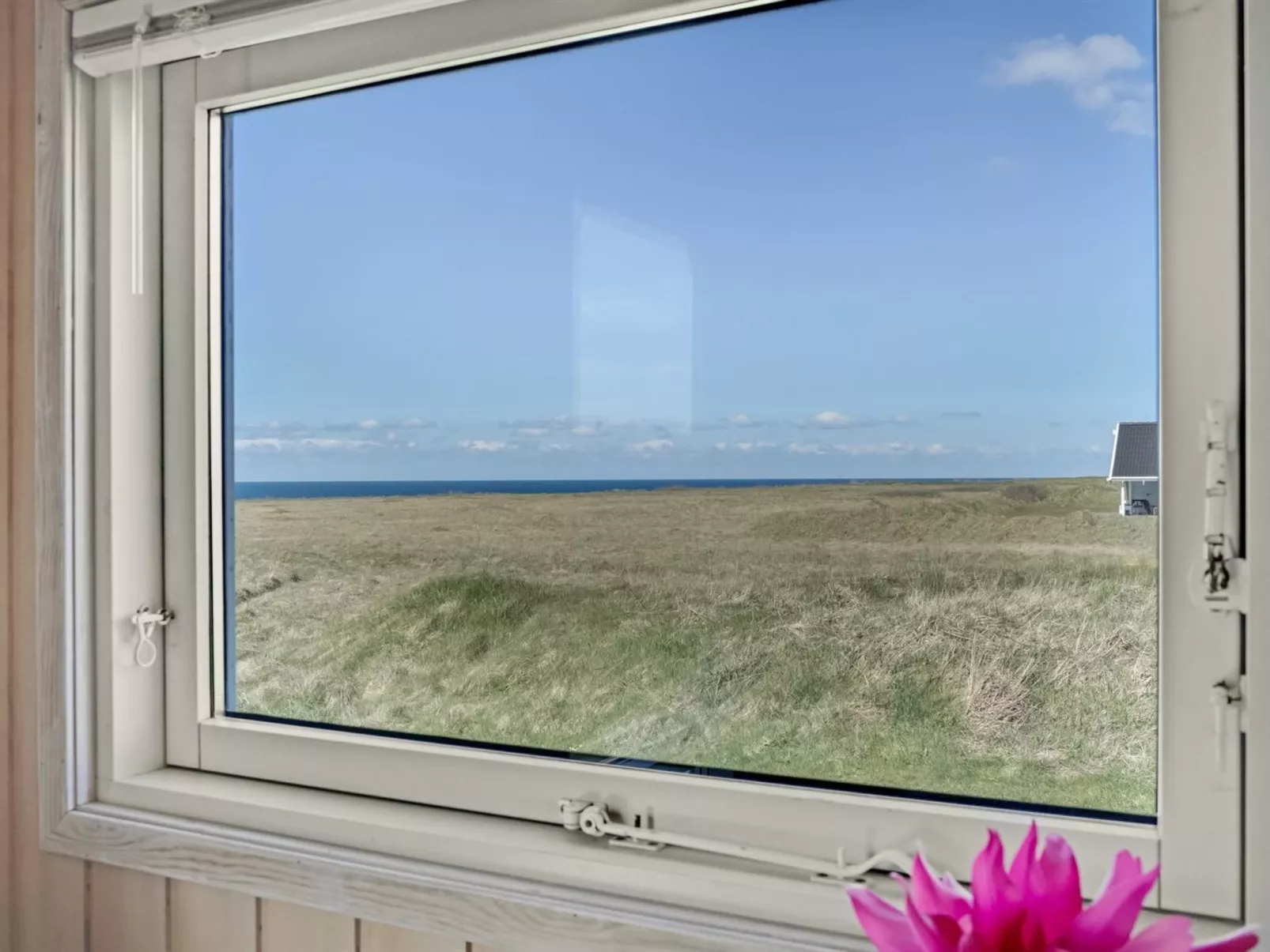 "Hedy" - 150m from the sea-Buiten