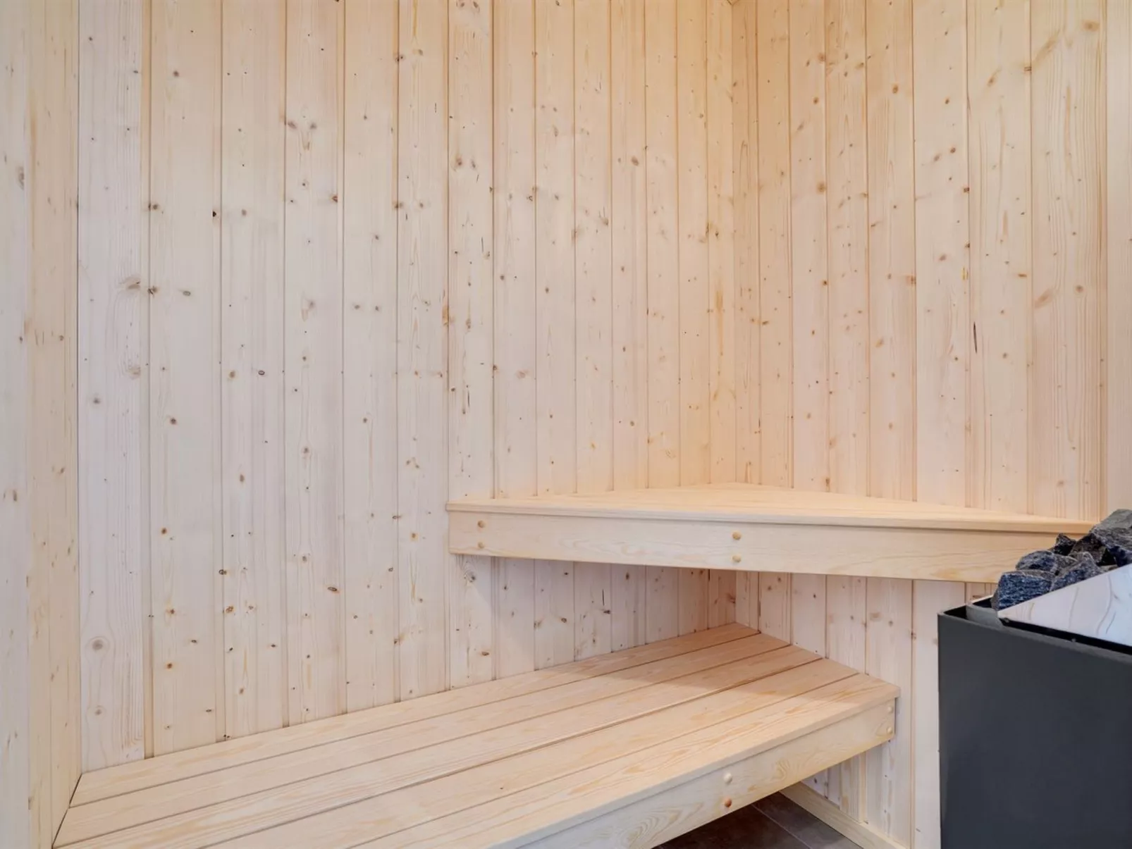 "Heidi" - 1km from the sea-Binnen