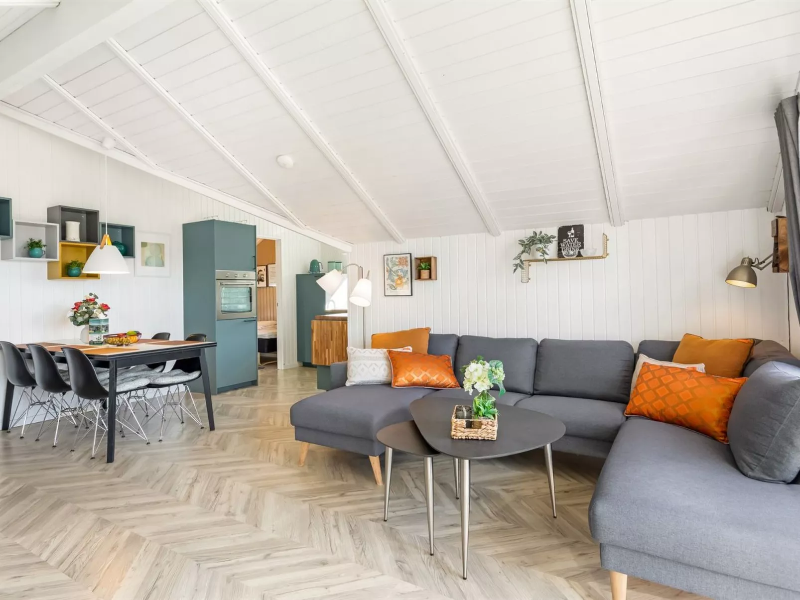 "Skyler" - 1km from the sea-Binnen