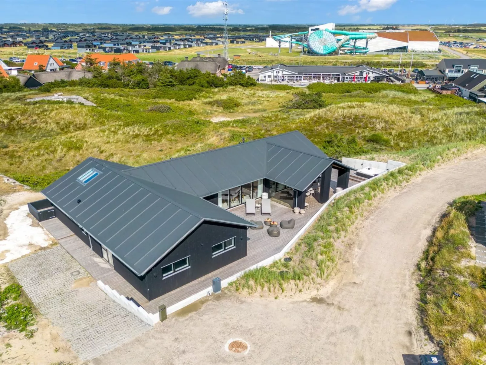 "Maximiliane" -  from the sea-Buiten