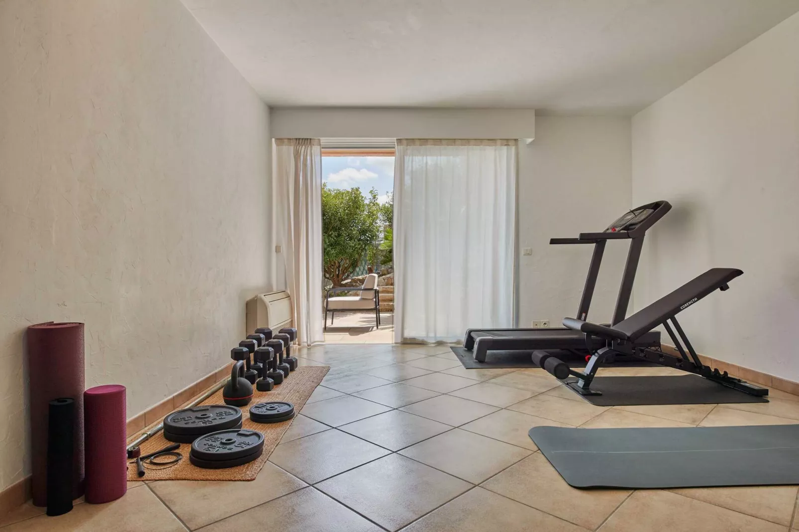 AP-652-PERTUADES-Niet-getagd