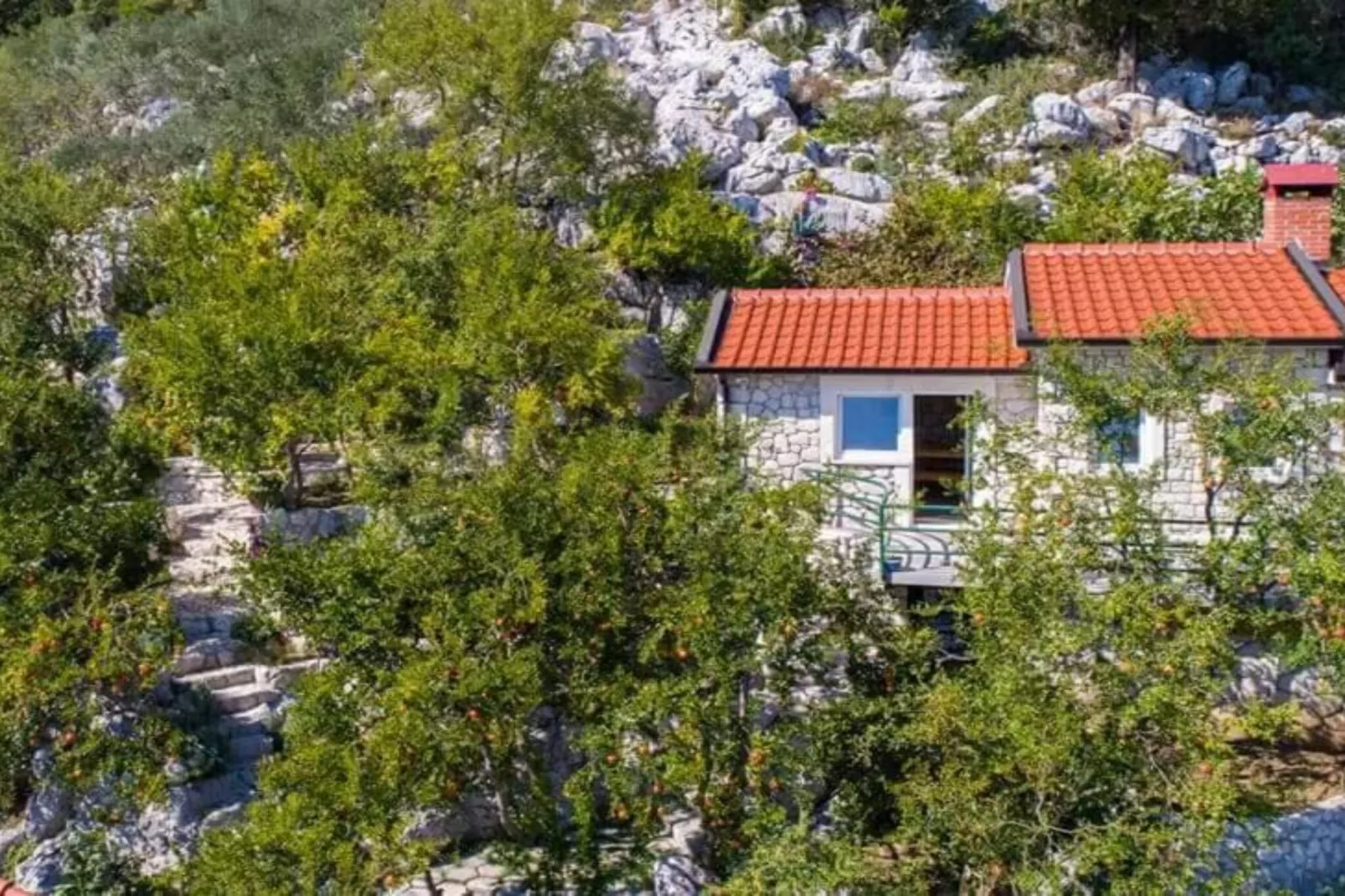 One-Bedroom Apartment With Lake View-Uitzicht