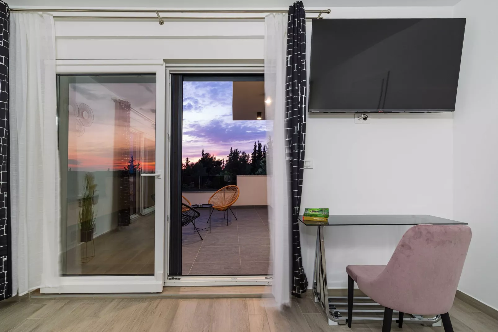 Luxury Villa Burra-Terrasbalkon